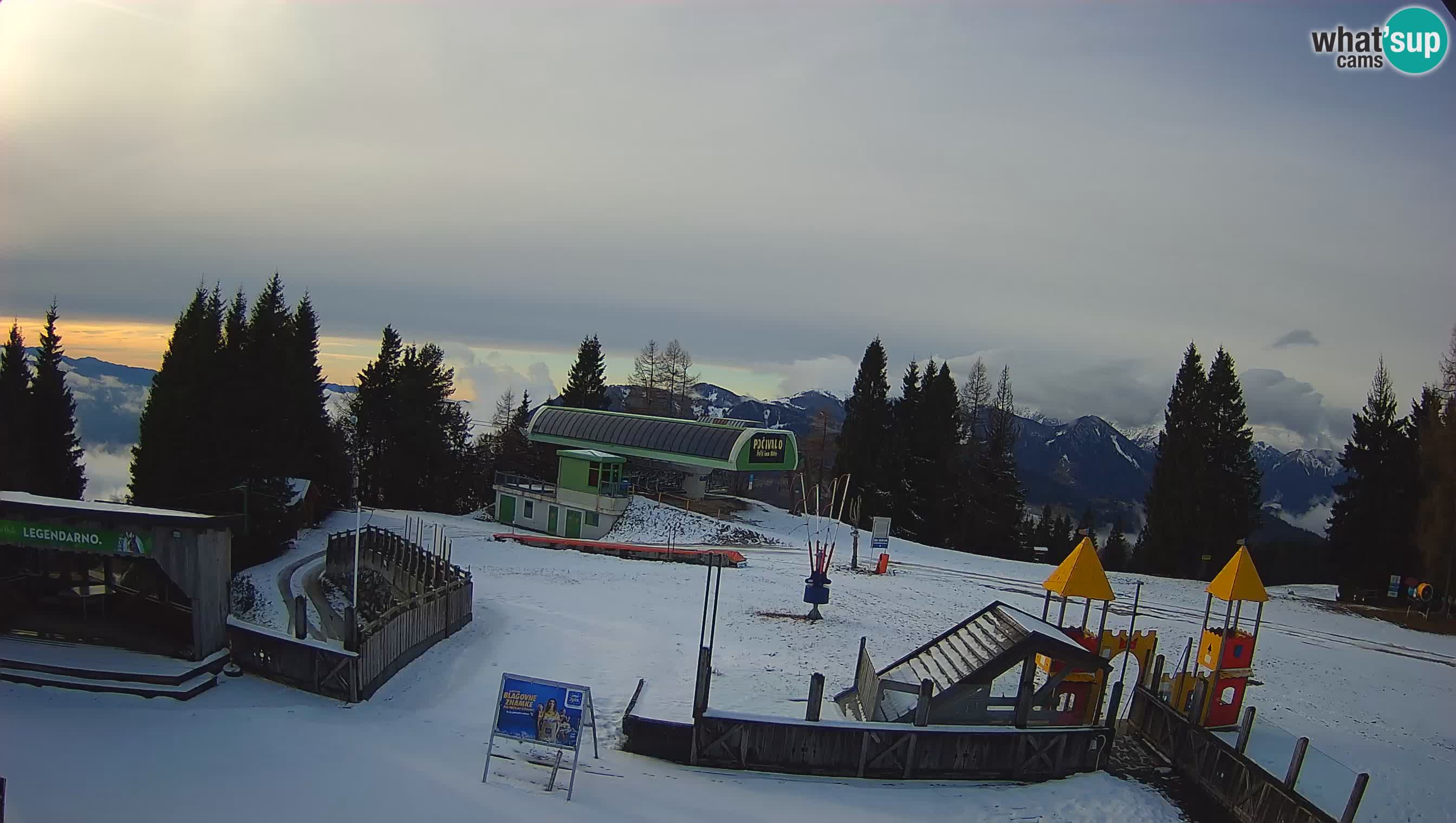 Webcam Počivalo – Alpska Perla | Vista live dalla stazione sciistica di Cerkno
