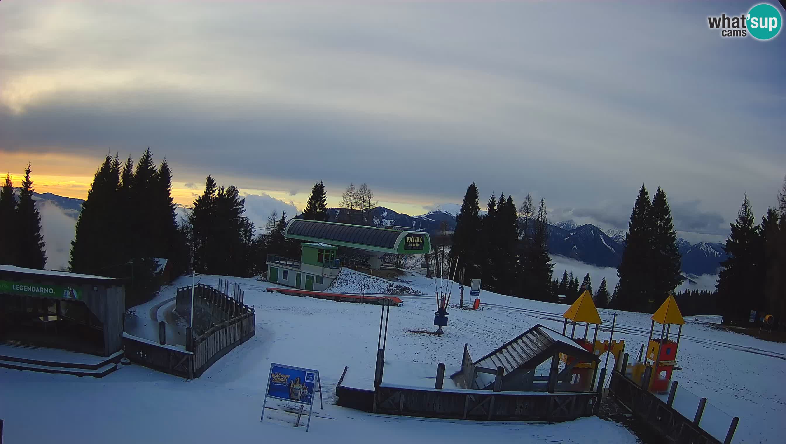 Web kamera Počivalo – Alpska Perla | Pogled uživo sa skijališta Cerkno