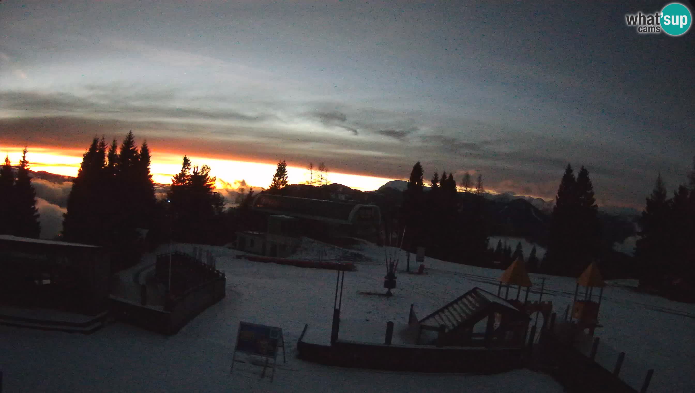 Webcam Počivalo – Alpska Perla | Live View from Cerkno Ski Resort