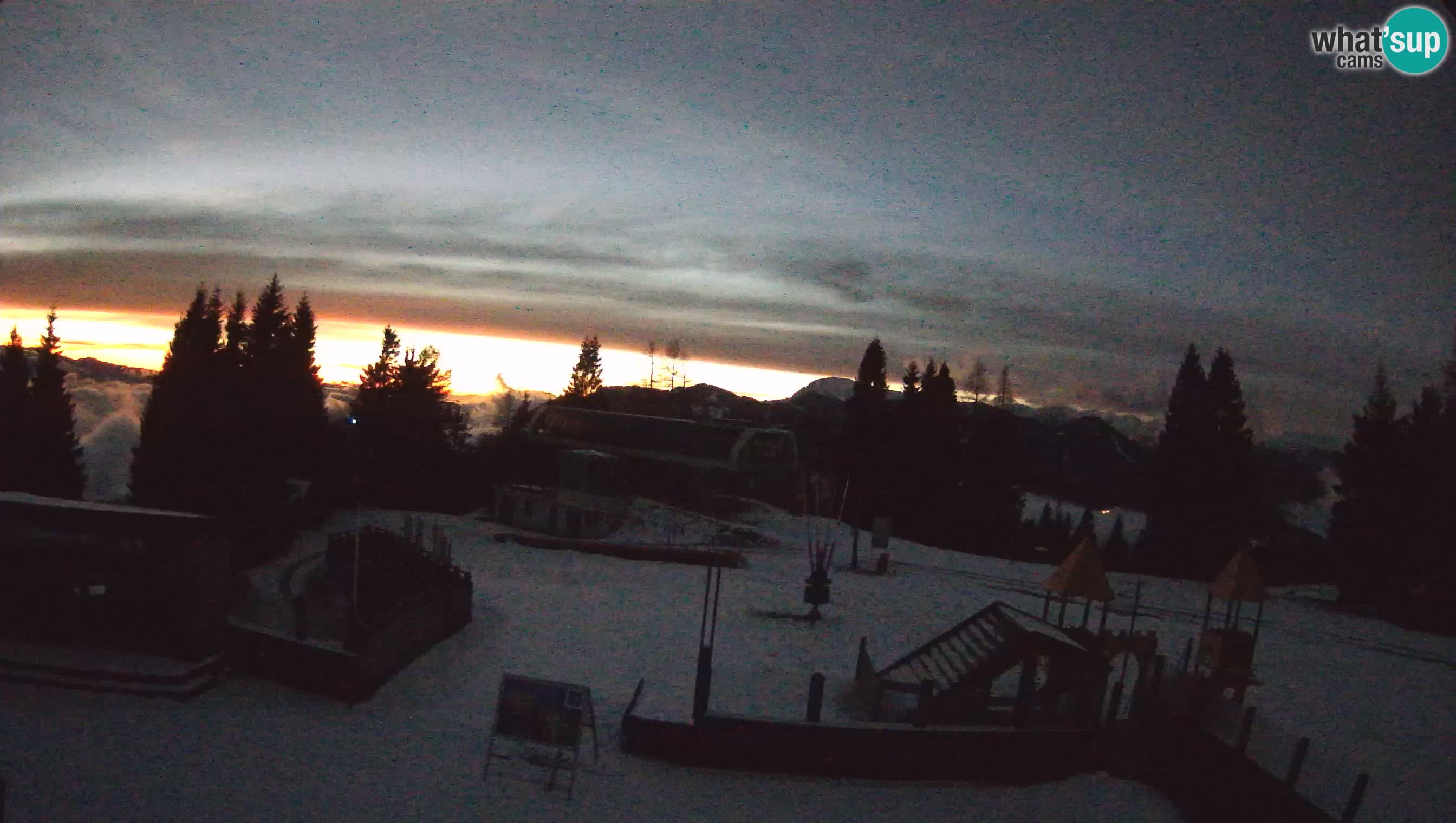 Webcam Počivalo – Alpska Perla | Vista live dalla stazione sciistica di Cerkno