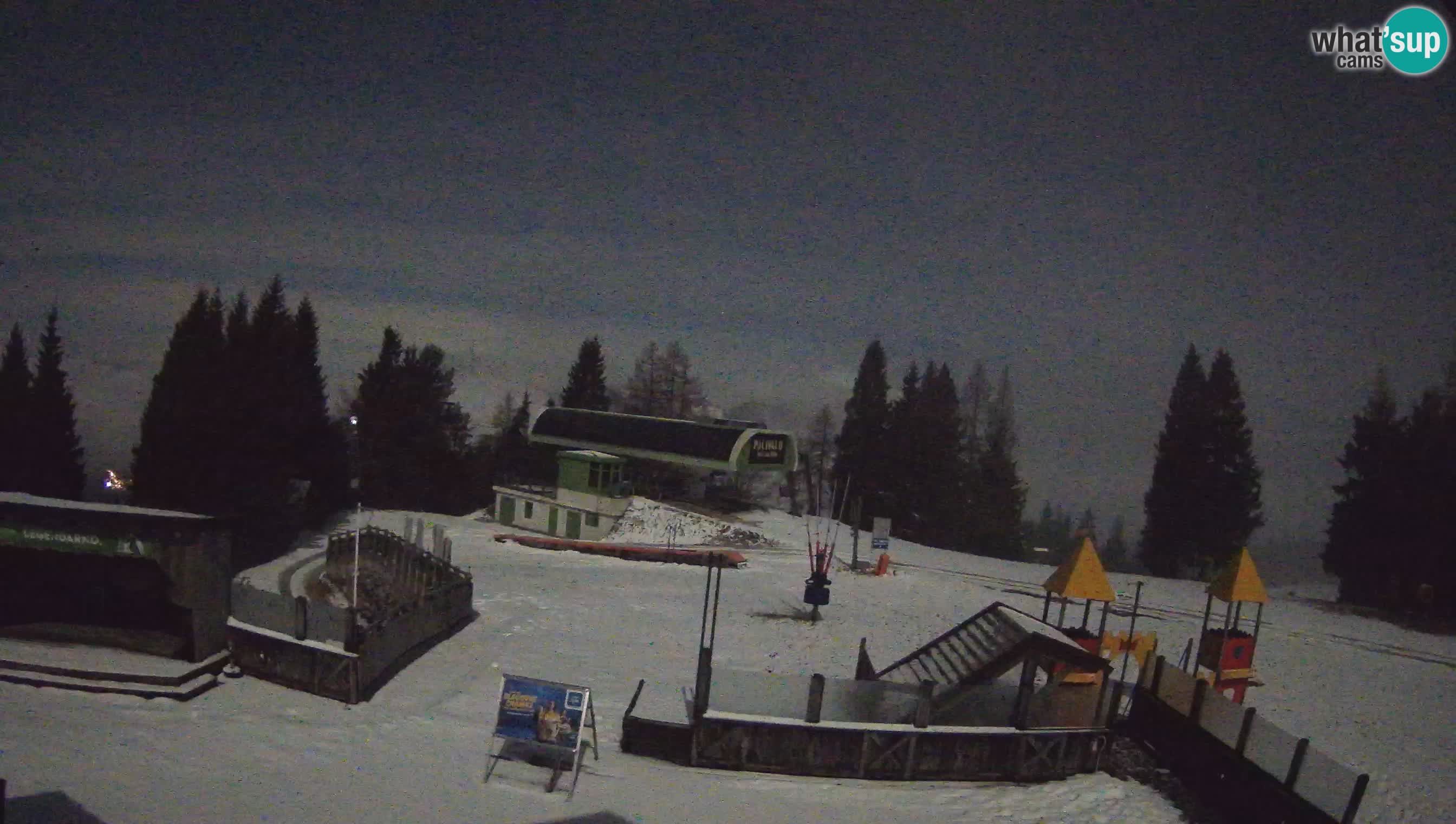 Webcam Počivalo – Alpska Perla | Vista live dalla stazione sciistica di Cerkno