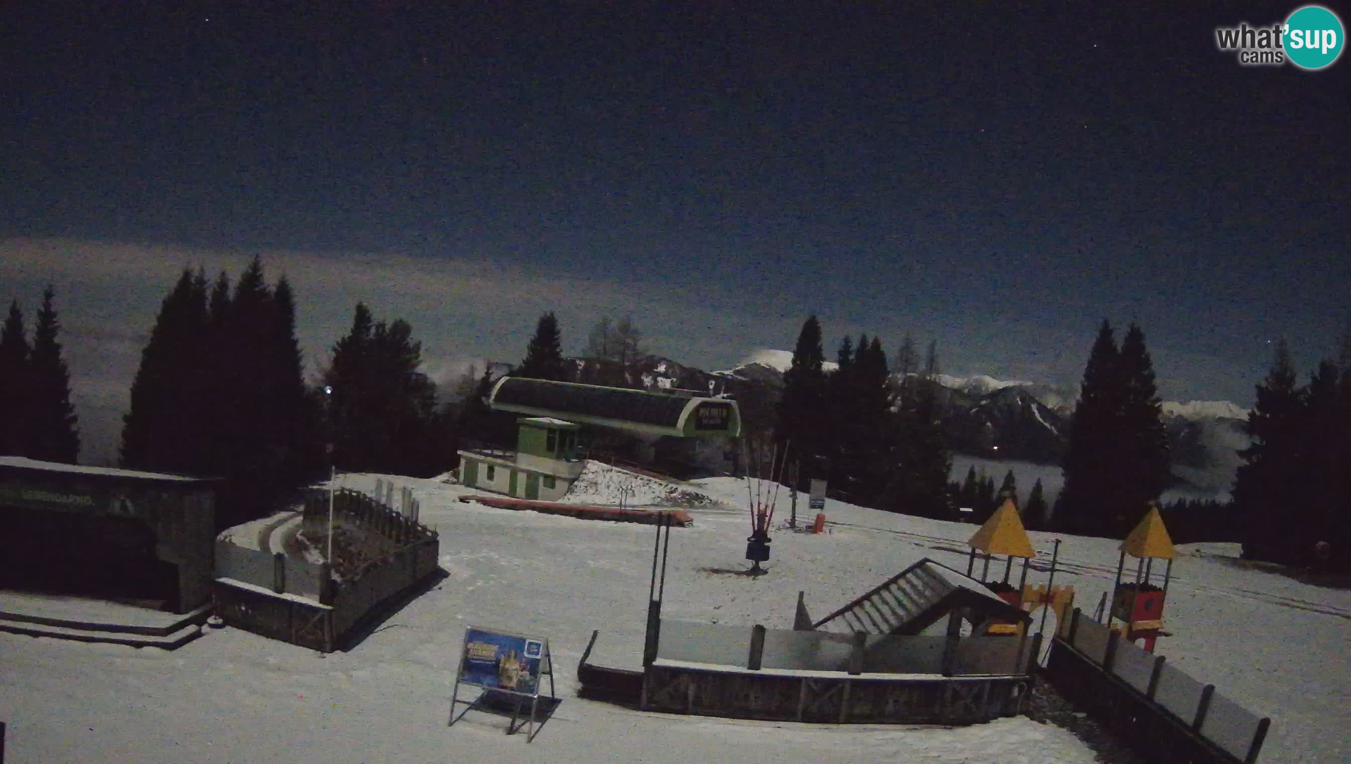 Webcam de la station de ski des Alpes slovènes à Cerkno Počivalo