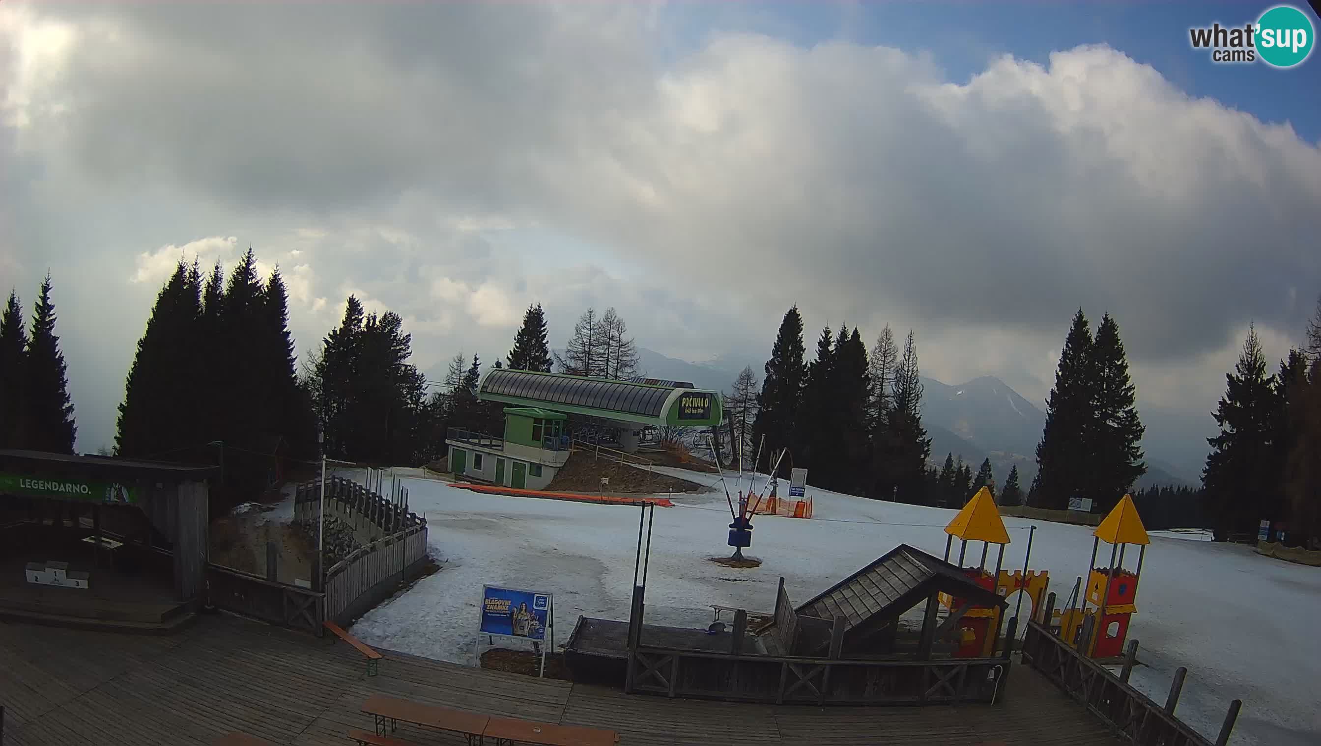 Webcam Počivalo – Alpska Perla | Vista live dalla stazione sciistica di Cerkno