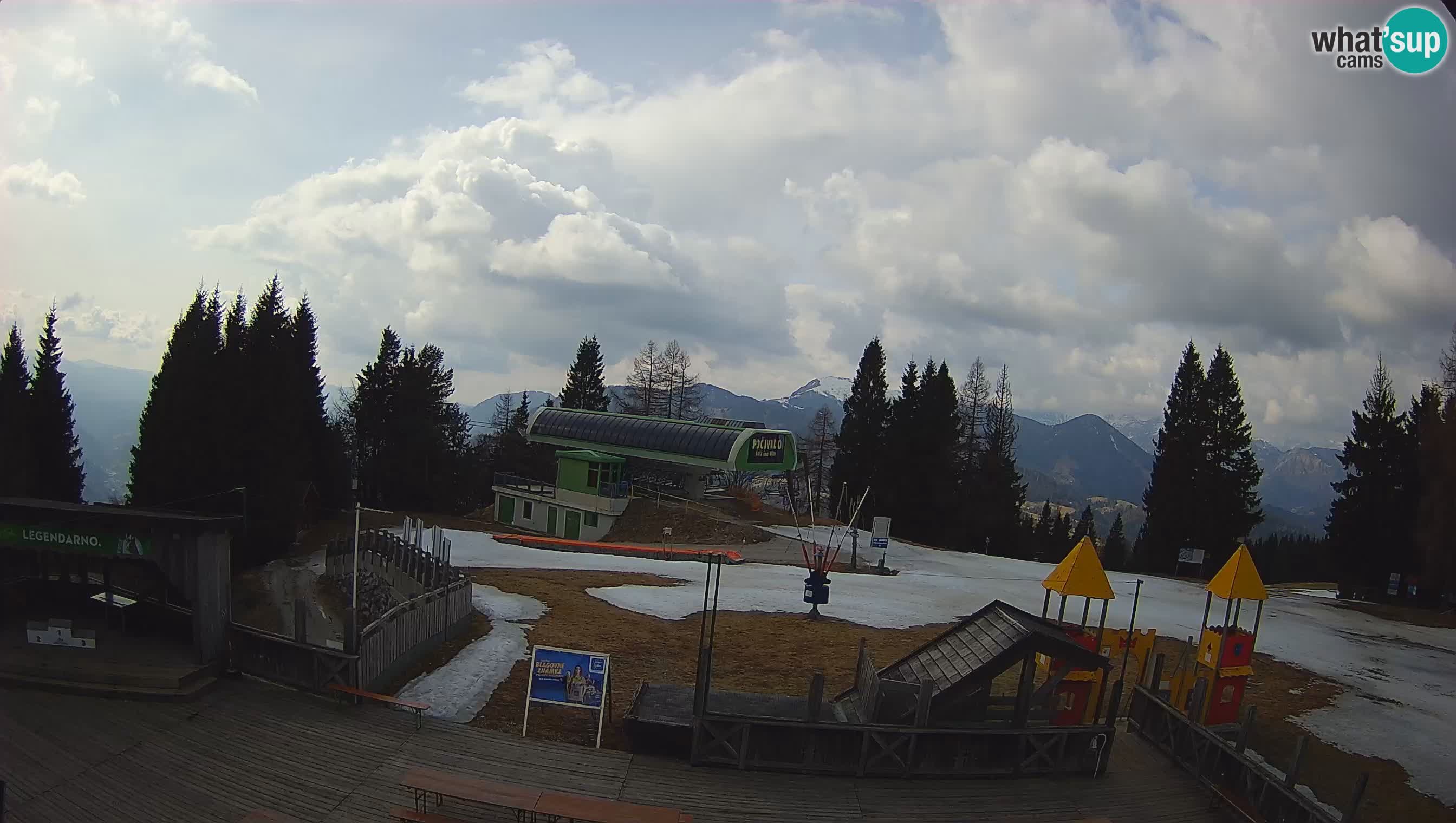 Webcam de la station de ski des Alpes slovènes à Cerkno Počivalo