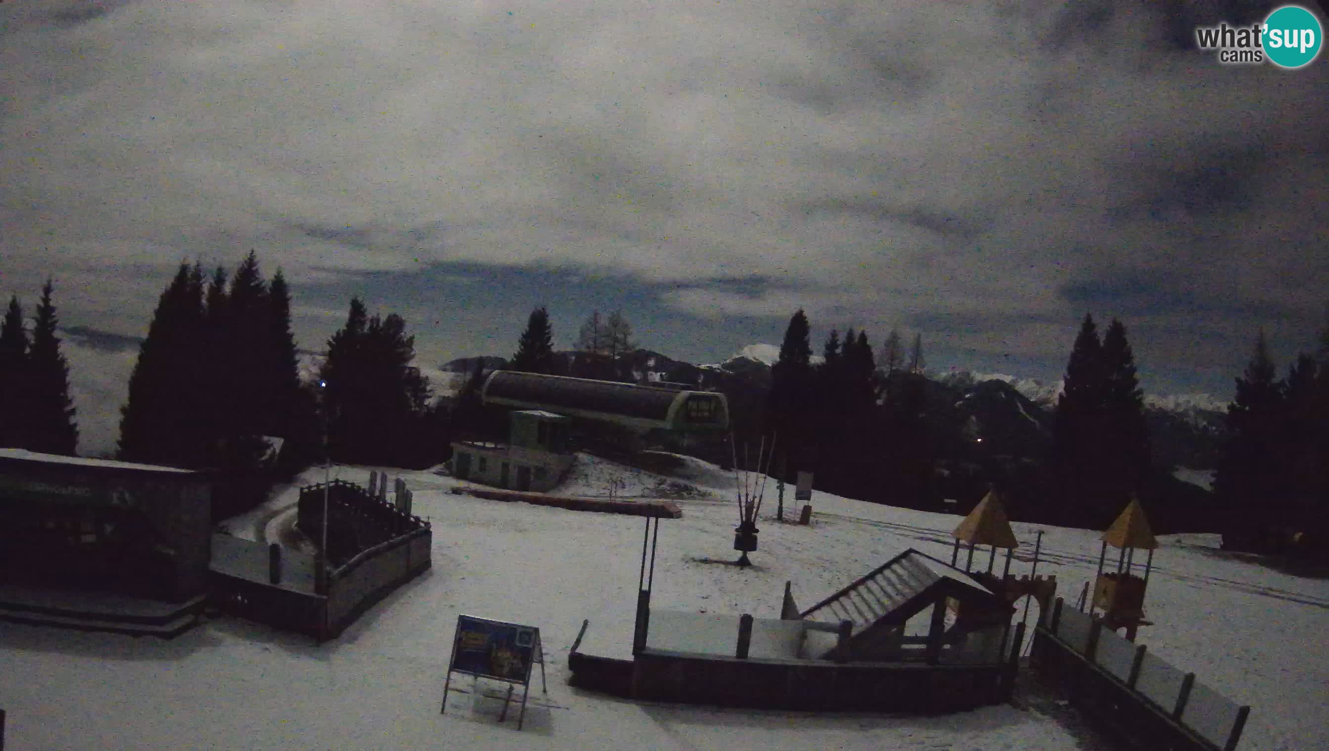 Webcam de la station de ski des Alpes slovènes à Cerkno Počivalo