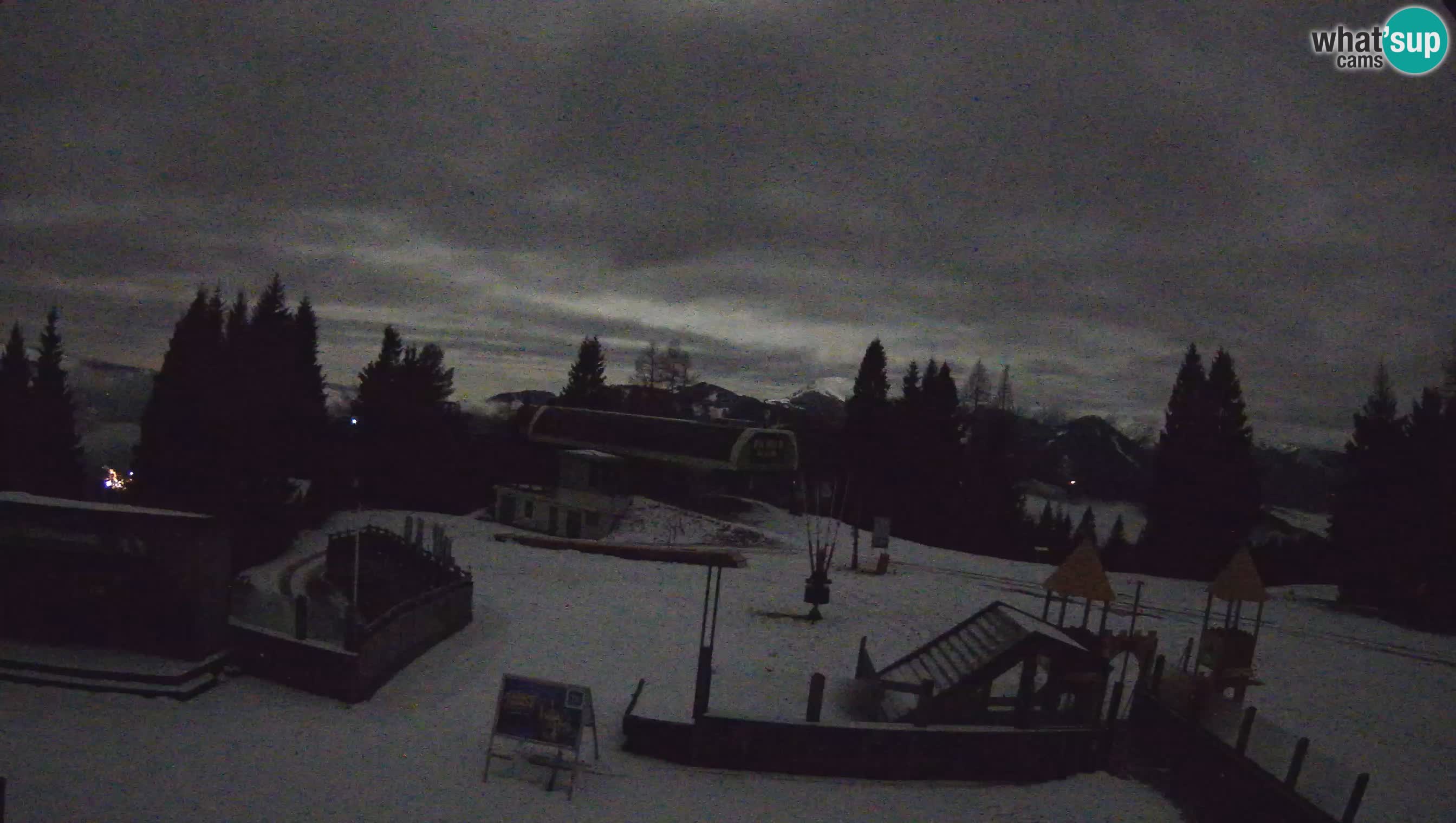 Alpska Perla Ski hotel Cerkno Počivalo webcam – Slovenia