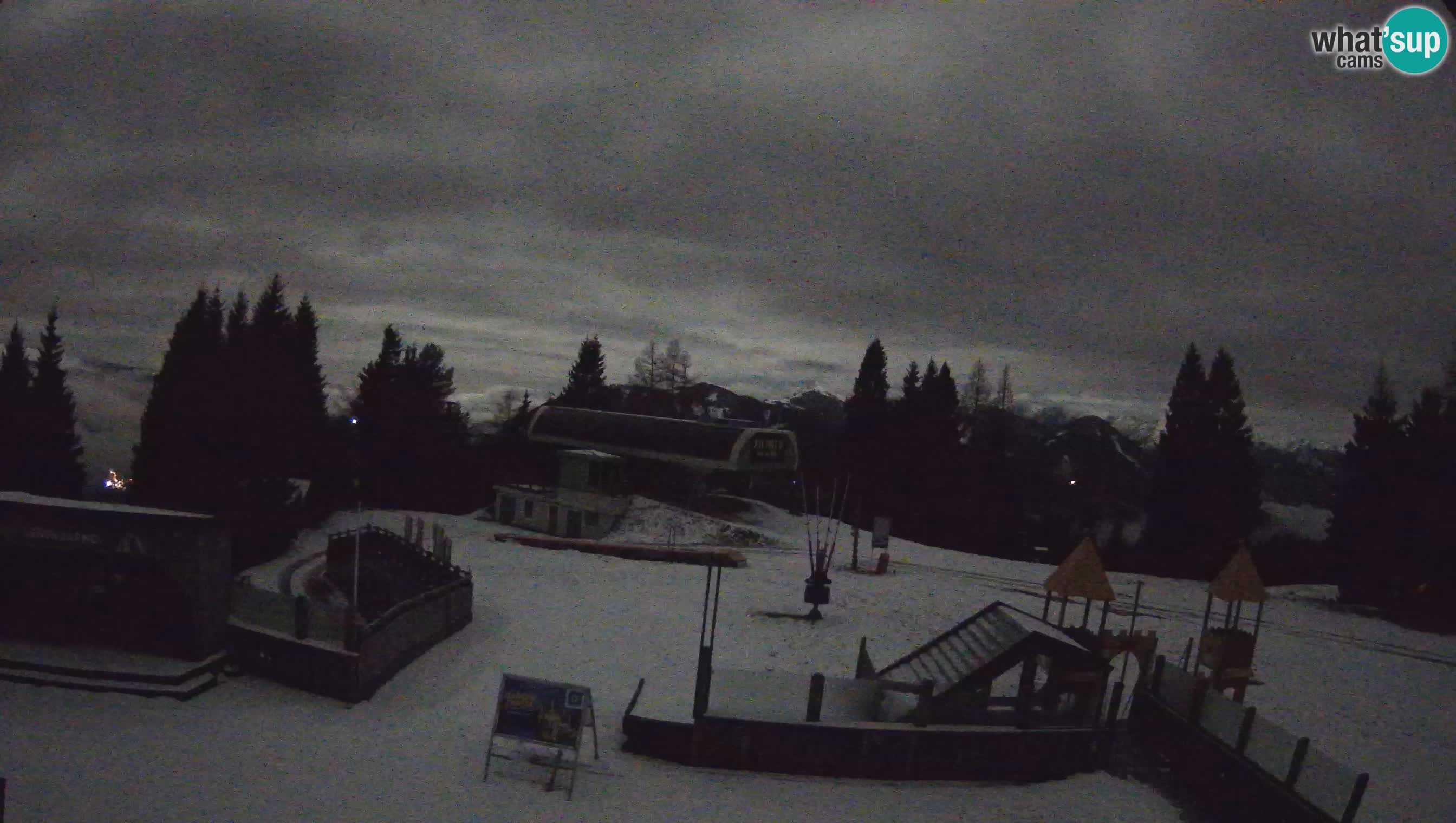 Alpska Perla Ski hotel Cerkno Počivalo webcam – Slovenia