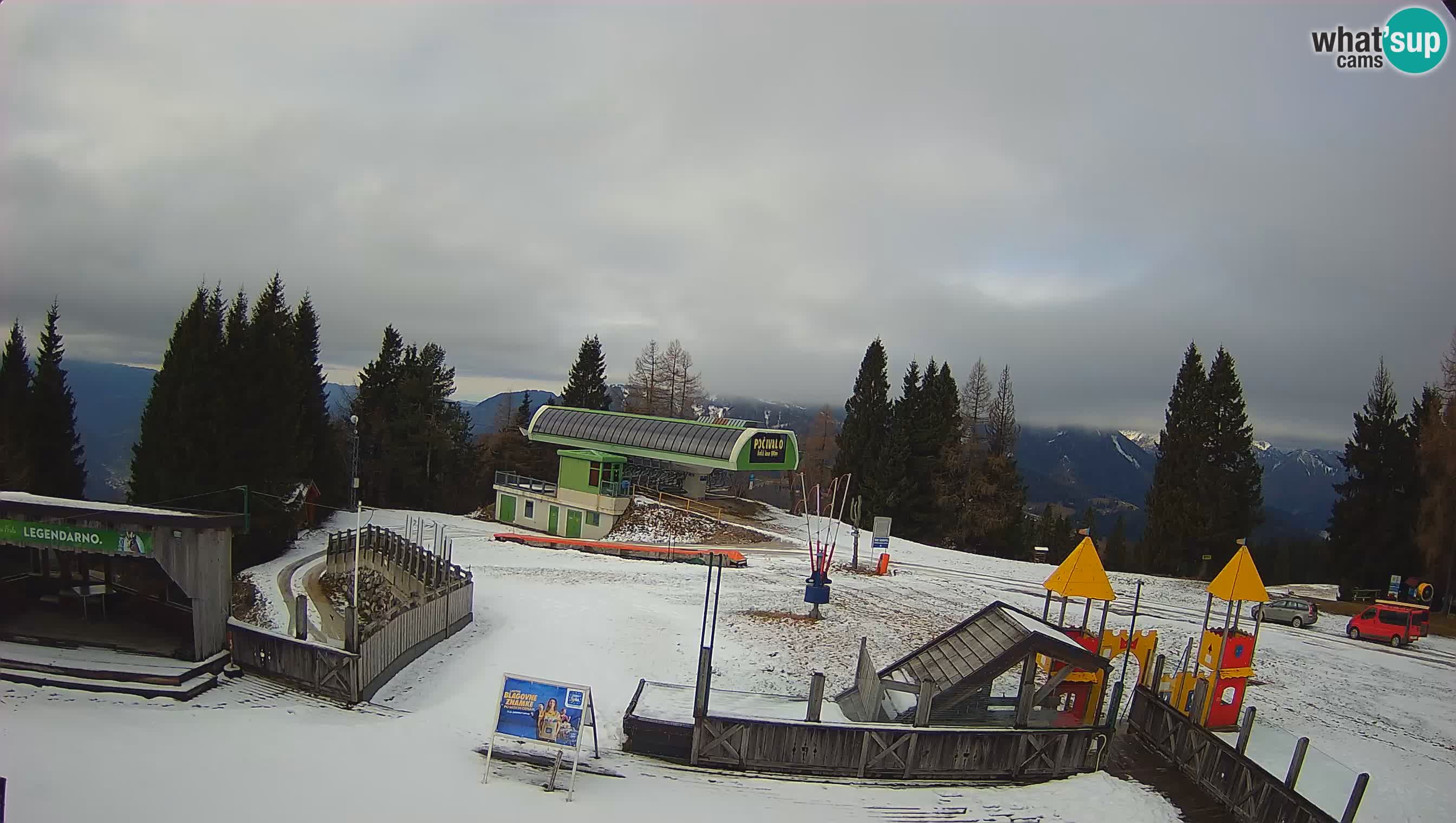 Webcam de la station de ski des Alpes slovènes à Cerkno Počivalo
