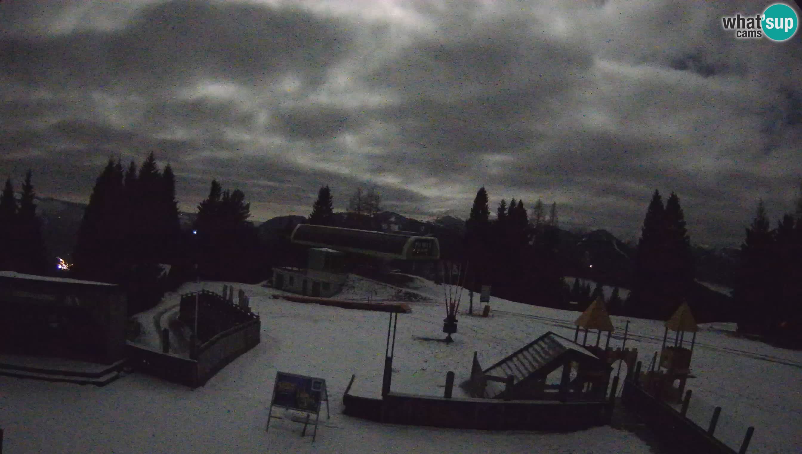 Web kamera Počivalo – Alpska Perla | Pogled uživo sa skijališta Cerkno