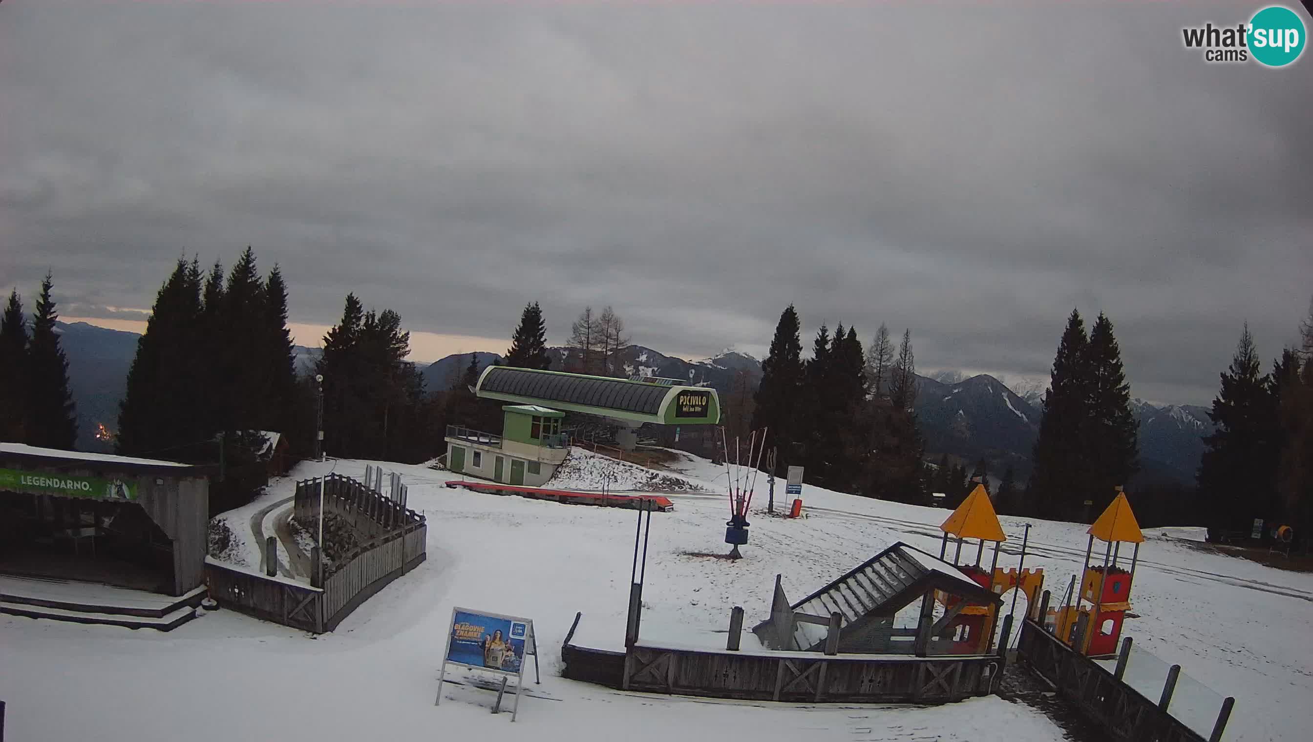 Webcam de la station de ski des Alpes slovènes à Cerkno Počivalo