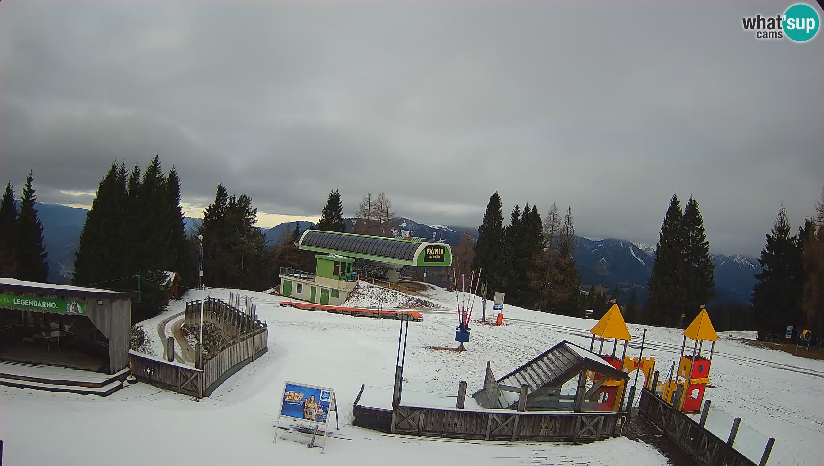 Alpska Perla Ski hotel Cerkno Počivalo webcam – Slovenia