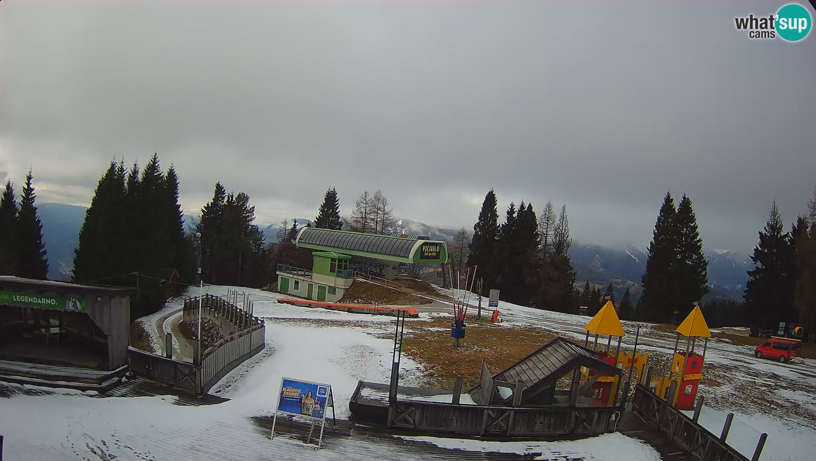 Alpska Perla Ski hotel Cerkno Počivalo webcam – Slovenia
