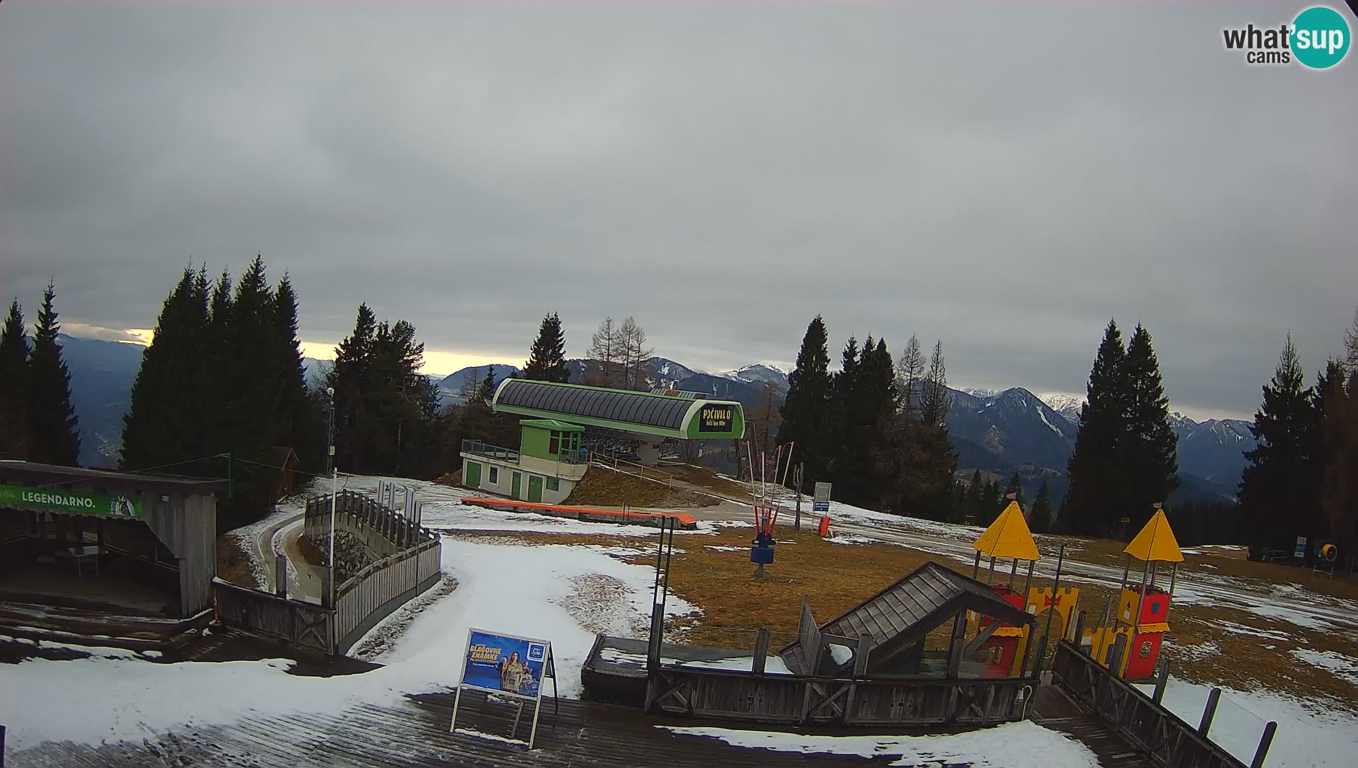 Webcam de la station de ski des Alpes slovènes à Cerkno Počivalo