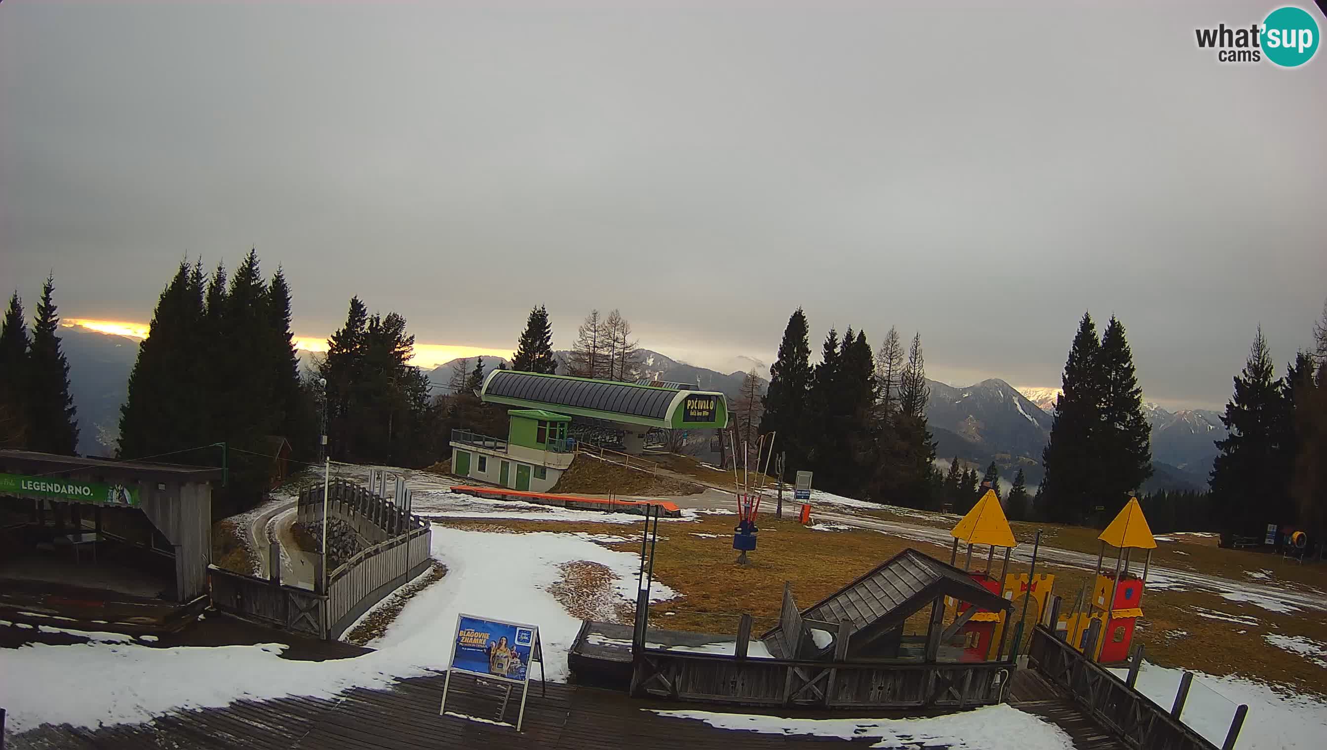 Webcam Počivalo – Alpska Perla | Vista live dalla stazione sciistica di Cerkno