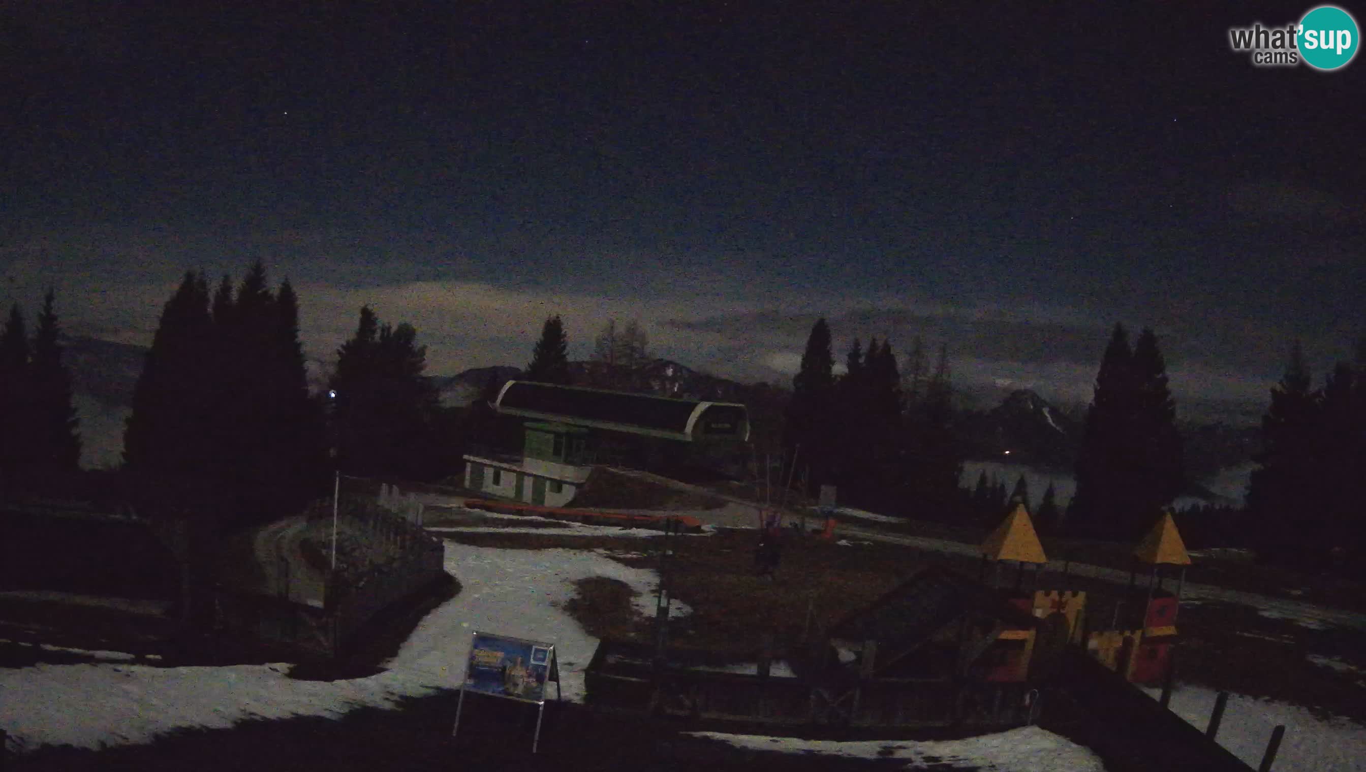 Spletna kamera Počivalo – Alpska Perla | Pogled v živo iz smučišča Cerkno