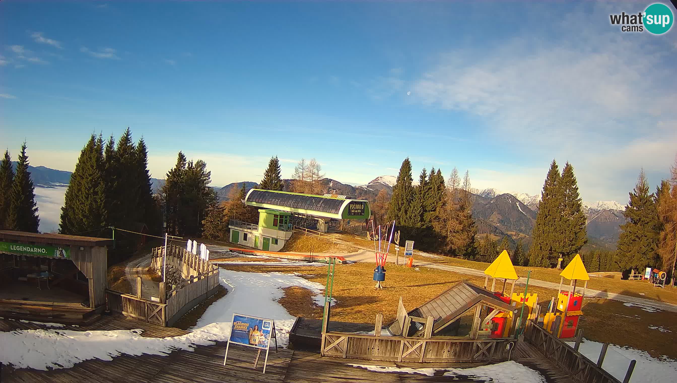 Webcam de la station de ski des Alpes slovènes à Cerkno Počivalo