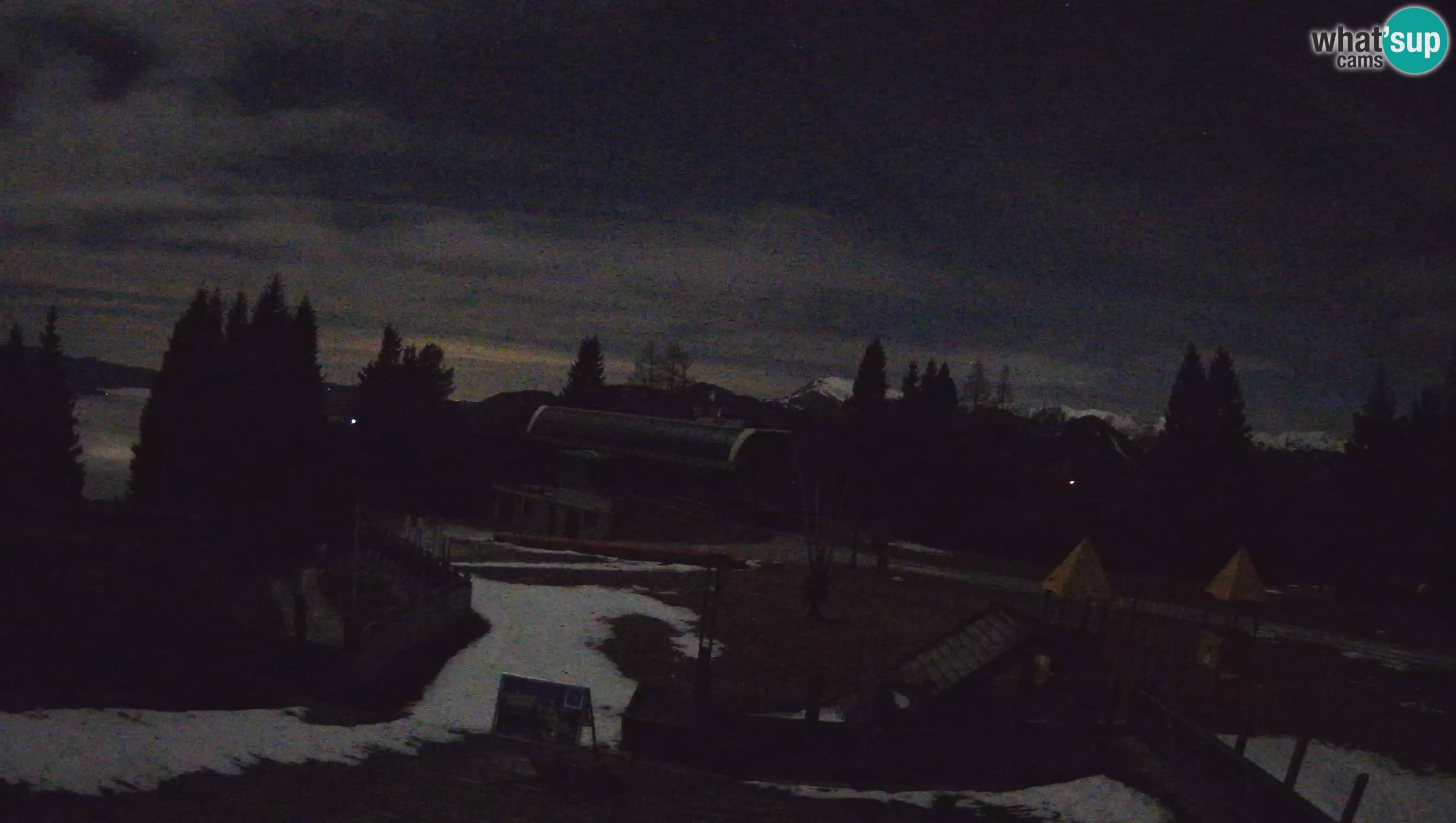 Spletna kamera Počivalo – Alpska Perla | Pogled v živo iz smučišča Cerkno