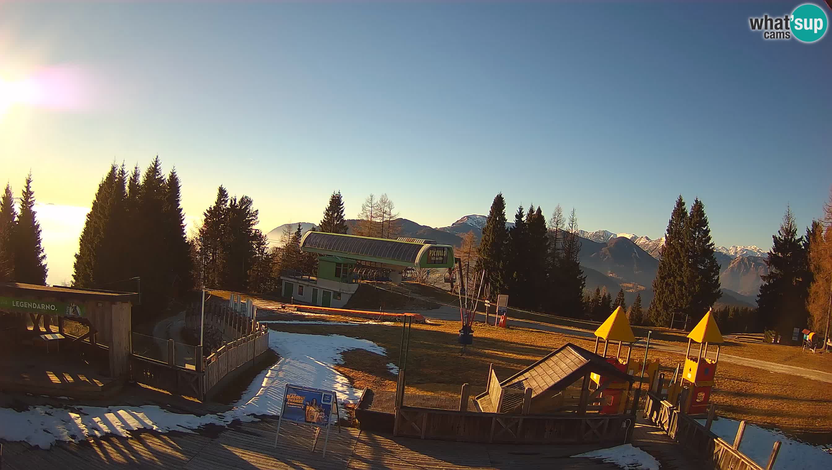 Web kamera Počivalo – Alpska Perla | Pogled uživo sa skijališta Cerkno