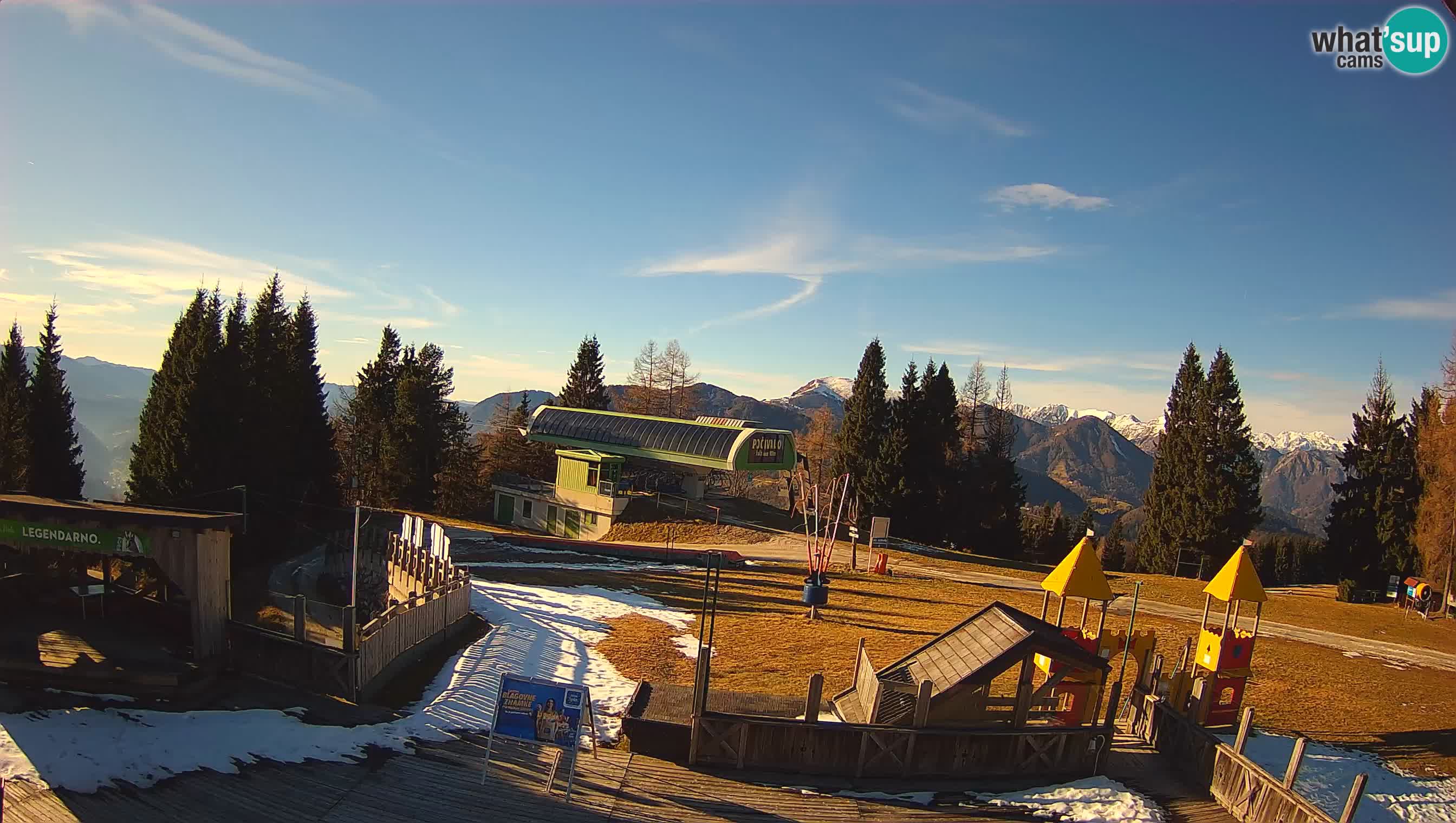 Spletna kamera Počivalo – Alpska Perla | Pogled v živo iz smučišča Cerkno