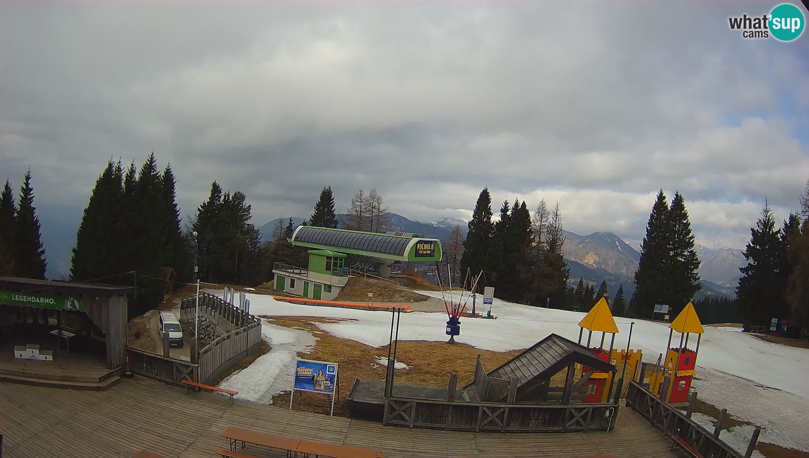 Spletna kamera Počivalo – Alpska Perla | Pogled v živo iz smučišča Cerkno