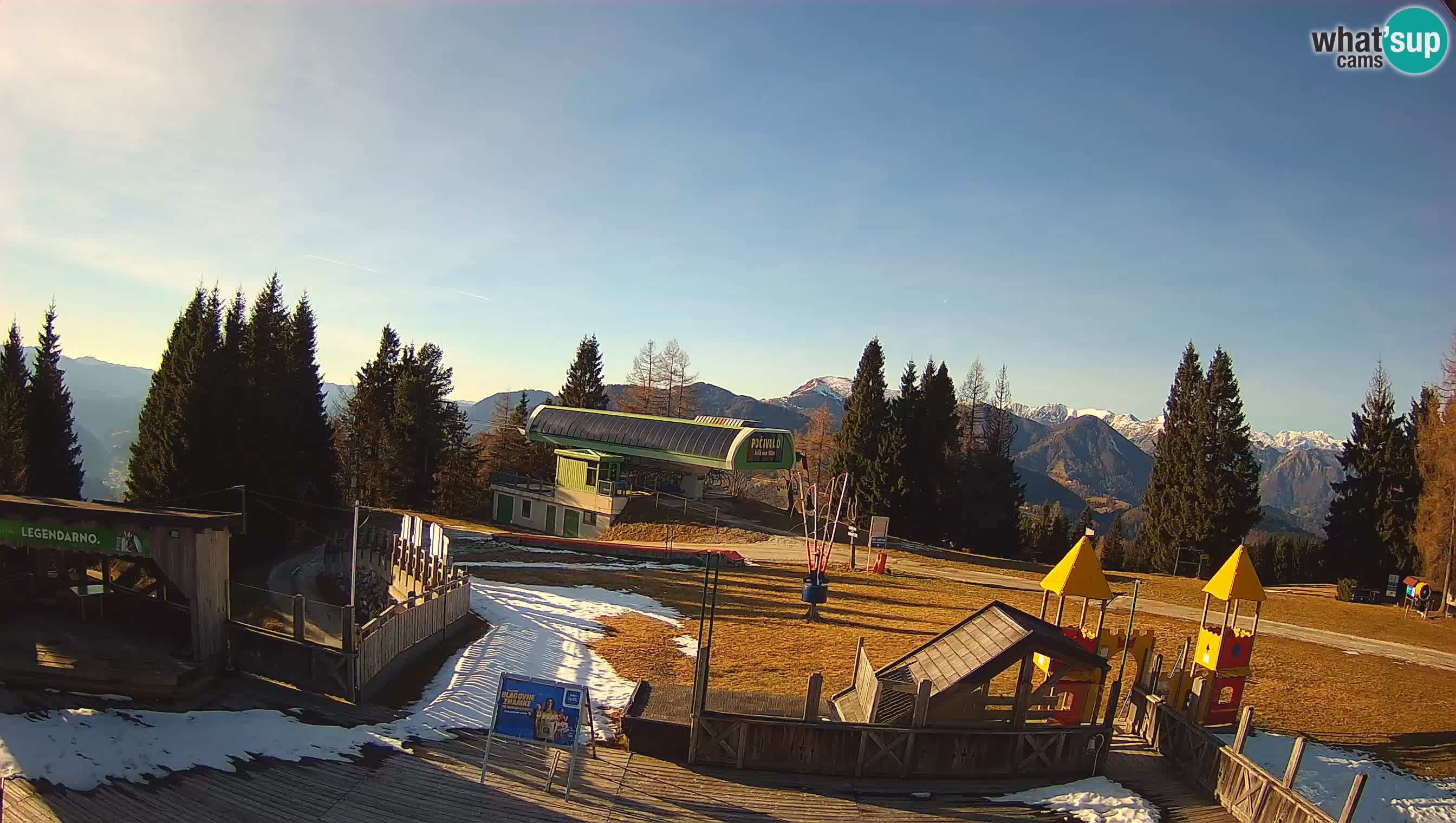 Webcam de la station de ski des Alpes slovènes à Cerkno Počivalo