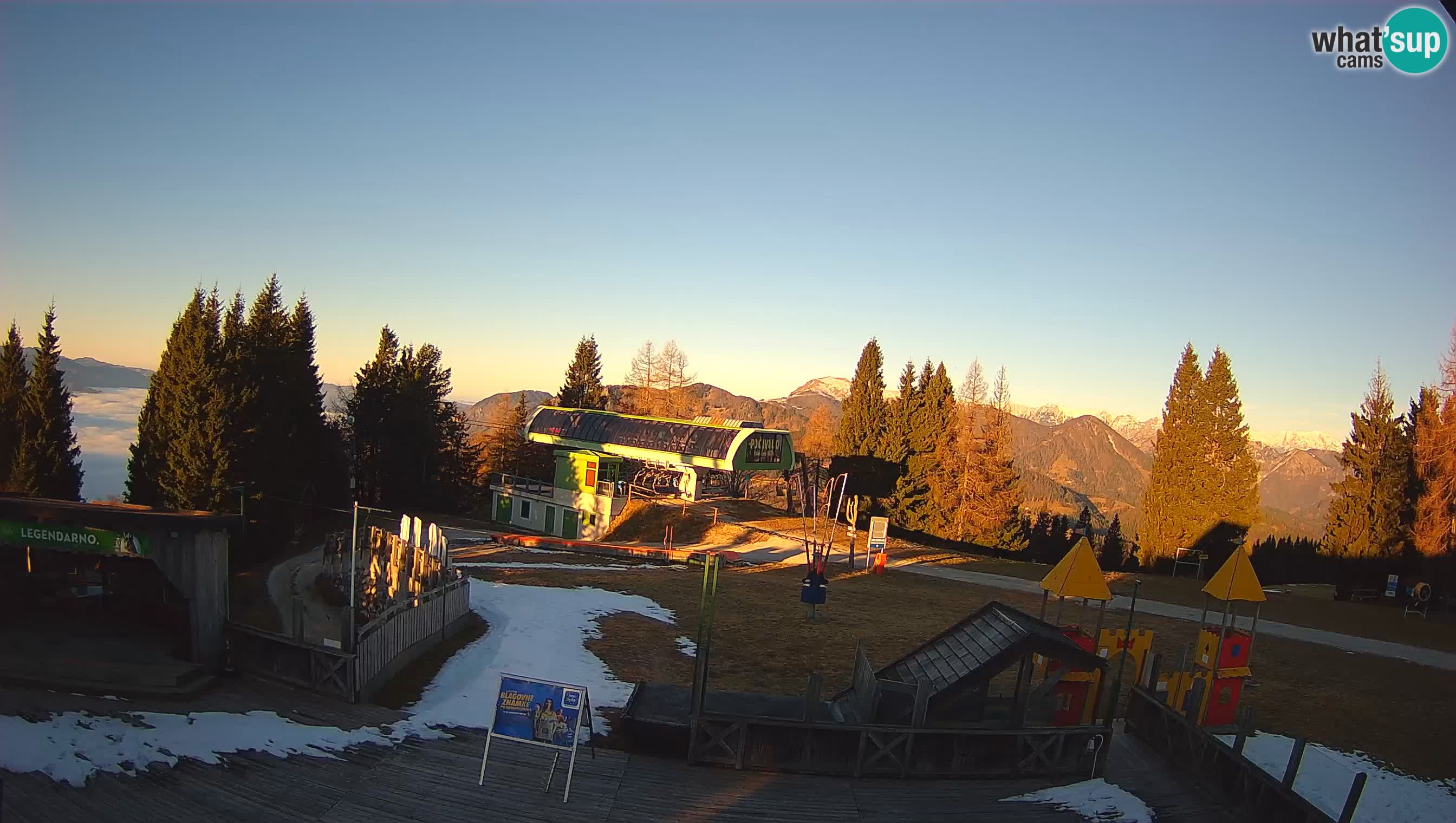 Webcam de la station de ski des Alpes slovènes à Cerkno Počivalo