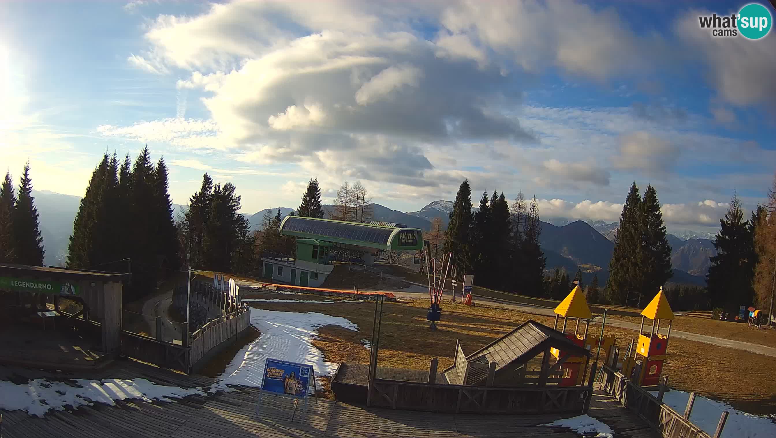 Web kamera Počivalo – Alpska Perla | Pogled uživo sa skijališta Cerkno