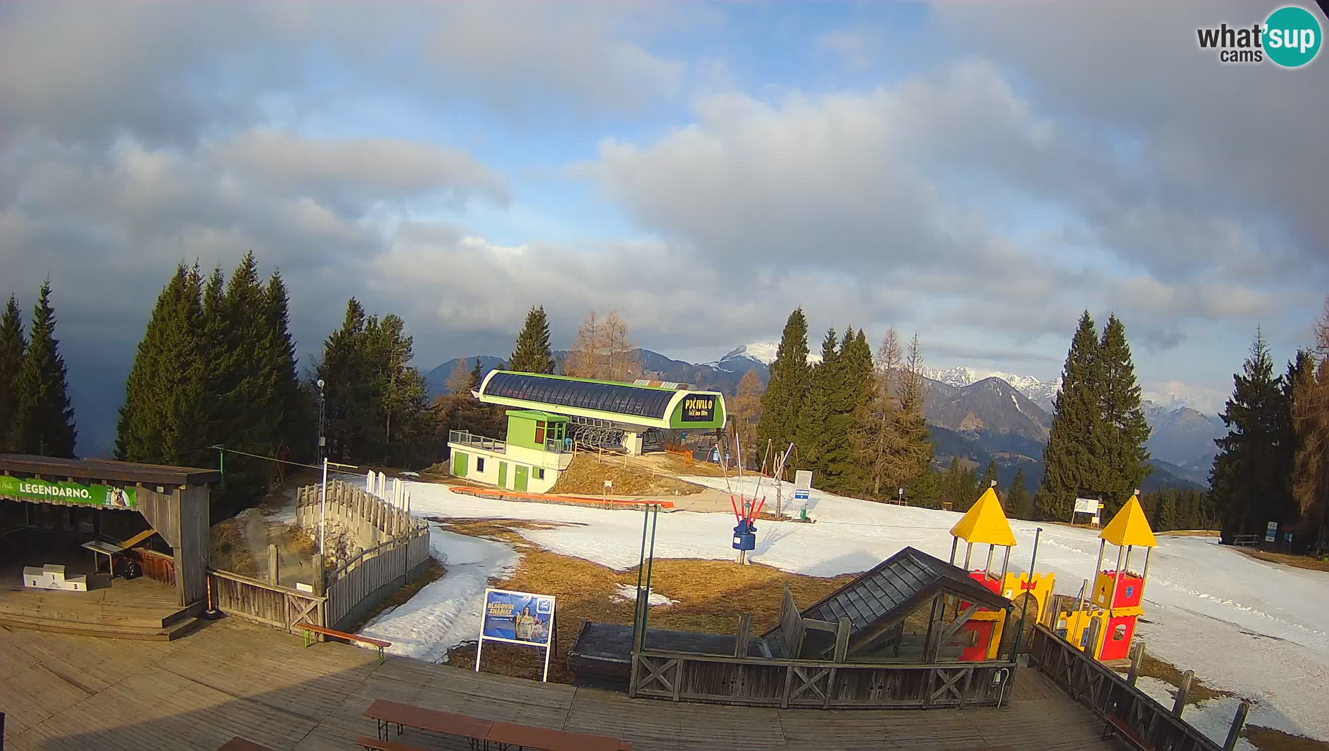 Cámara web Počivalo – Alpska Perla | Vista en vivo desde la estación de esquí Cerkno