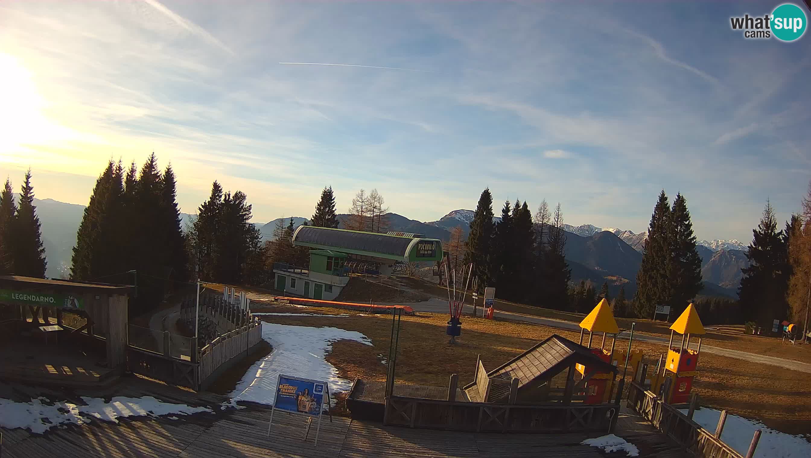 Web kamera Počivalo – Alpska Perla | Pogled uživo sa skijališta Cerkno