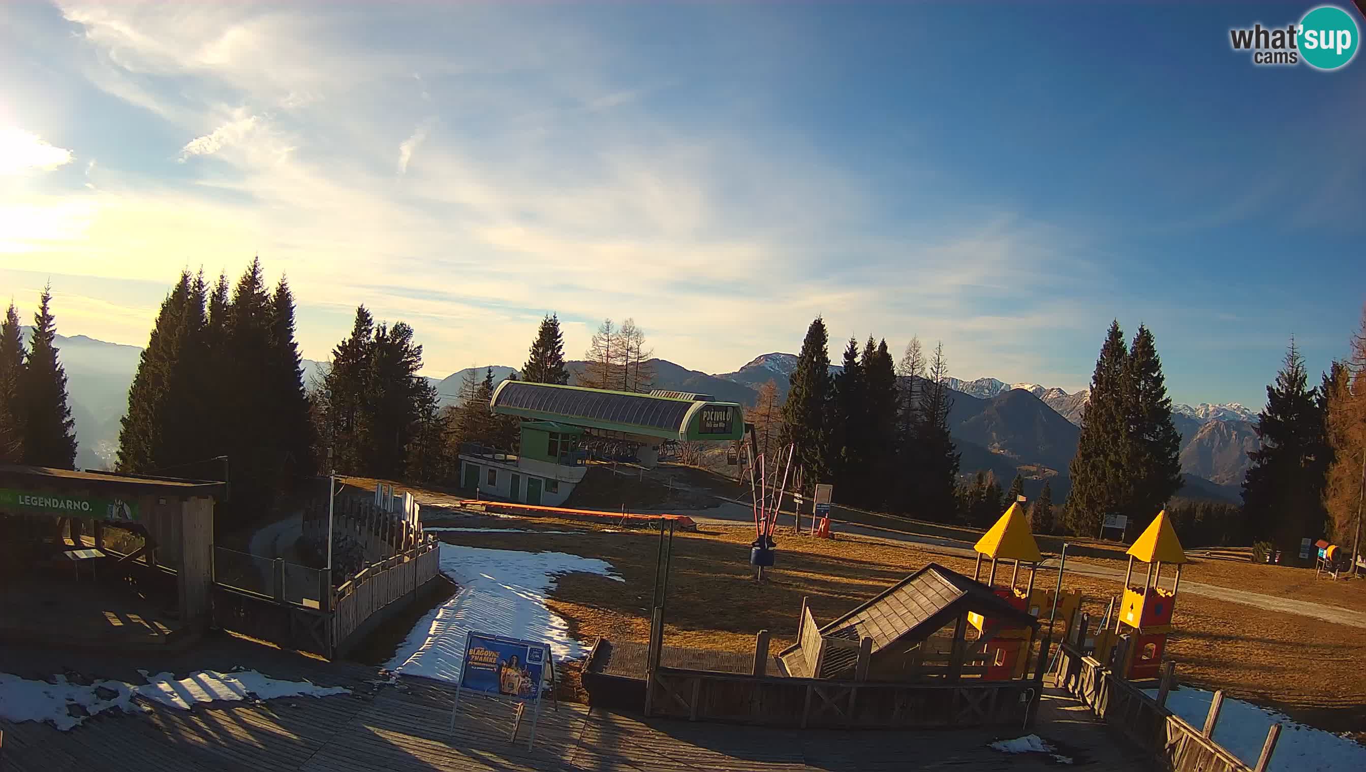 Webcam Počivalo – Alpska Perla | Vista live dalla stazione sciistica di Cerkno