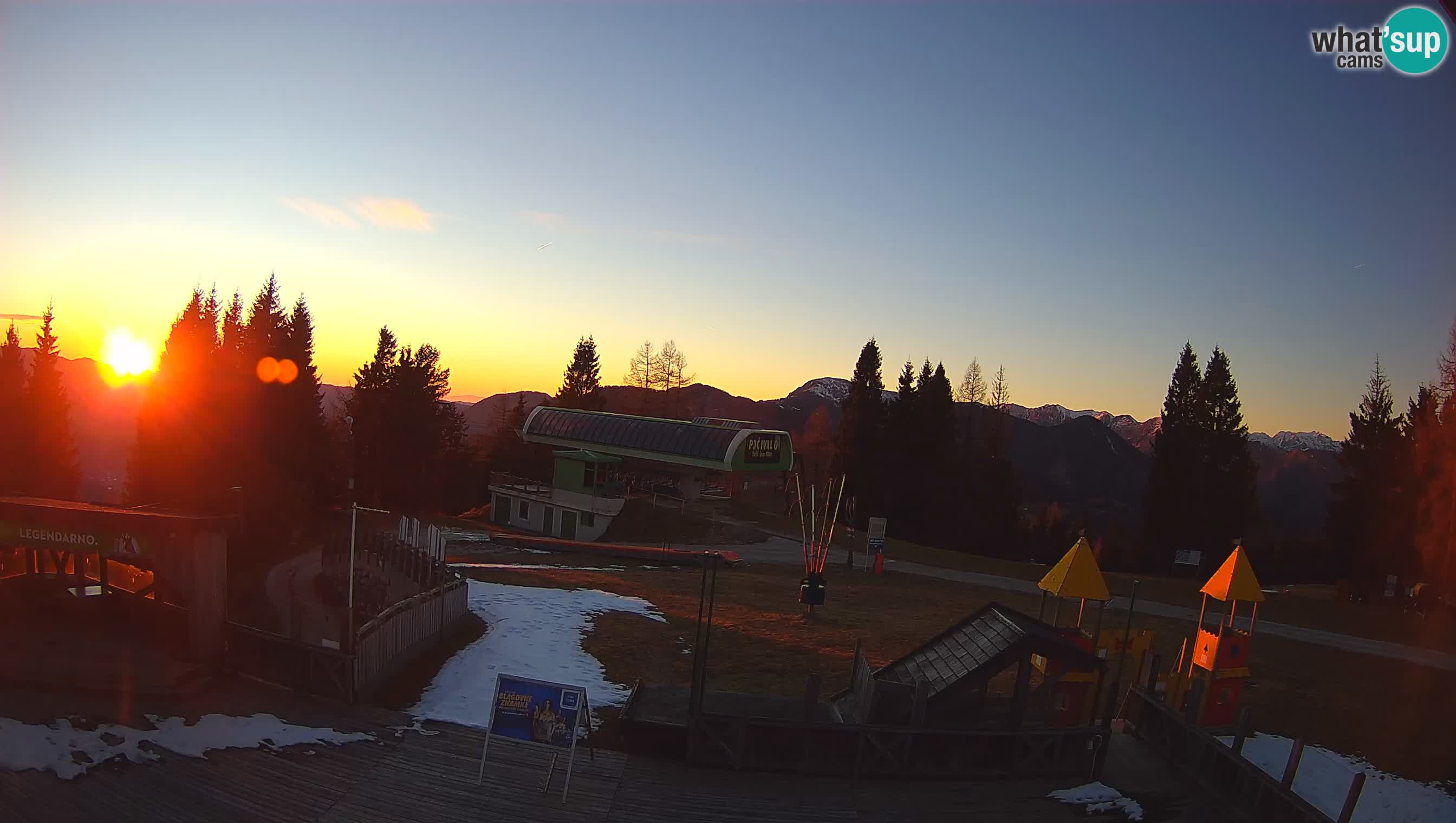 Web kamera Počivalo – Alpska Perla | Pogled uživo sa skijališta Cerkno