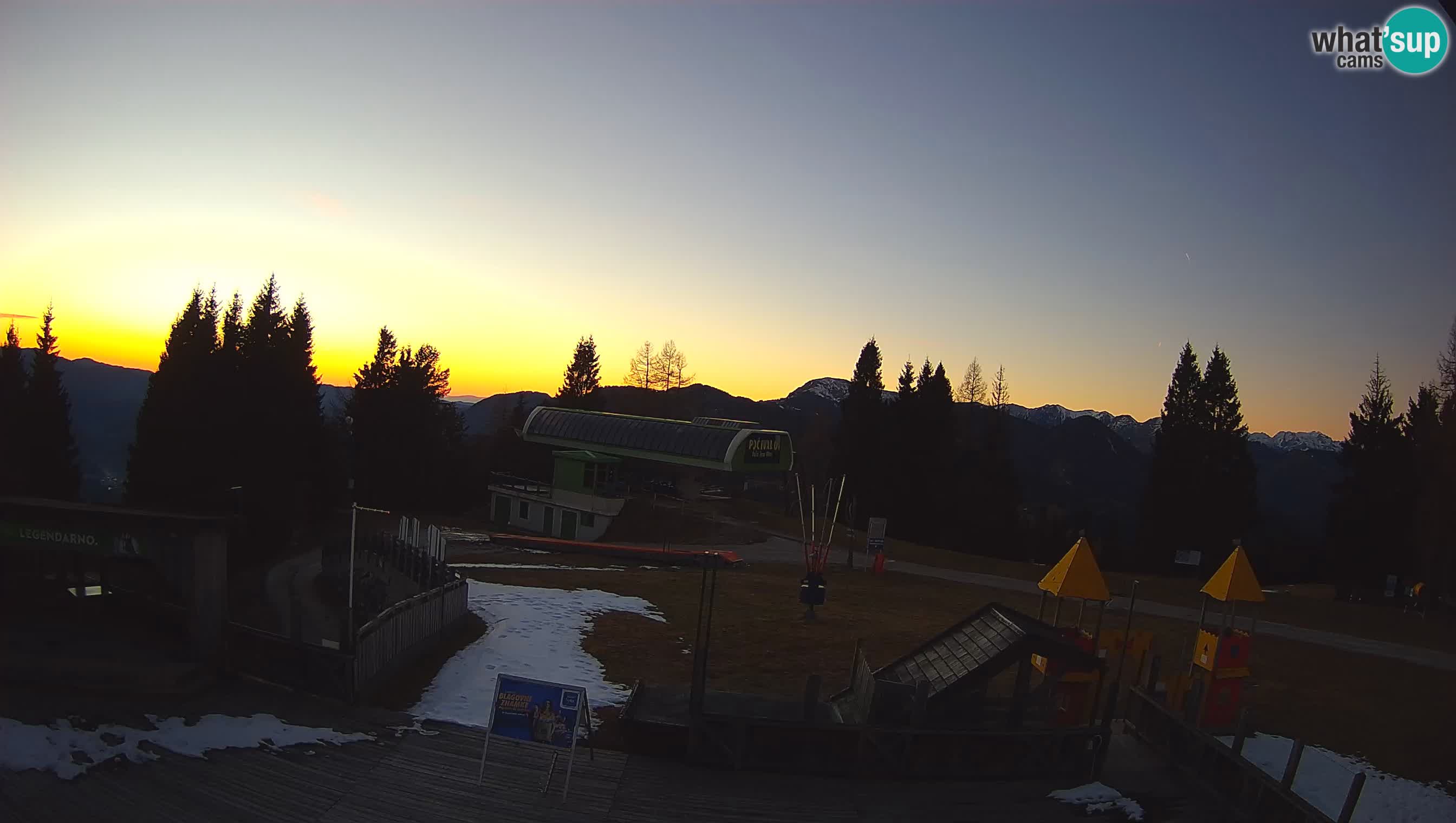 Webcam de la station de ski des Alpes slovènes à Cerkno Počivalo
