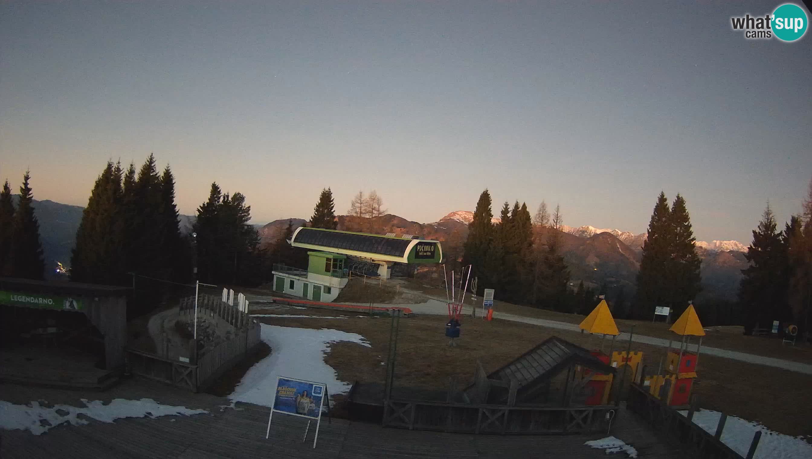 Webcam de la station de ski des Alpes slovènes à Cerkno Počivalo