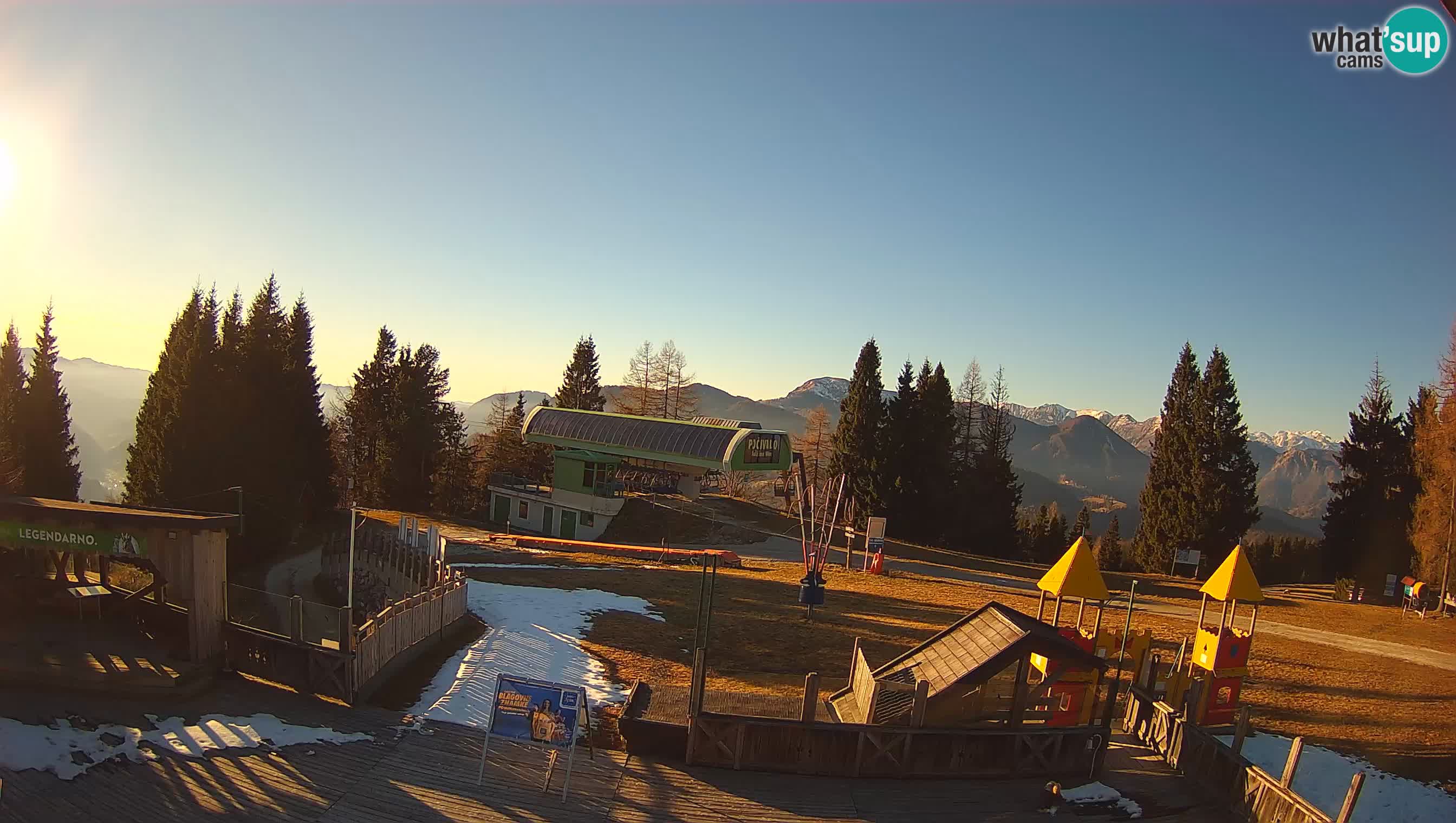 Web kamera Počivalo – Alpska Perla | Pogled uživo sa skijališta Cerkno