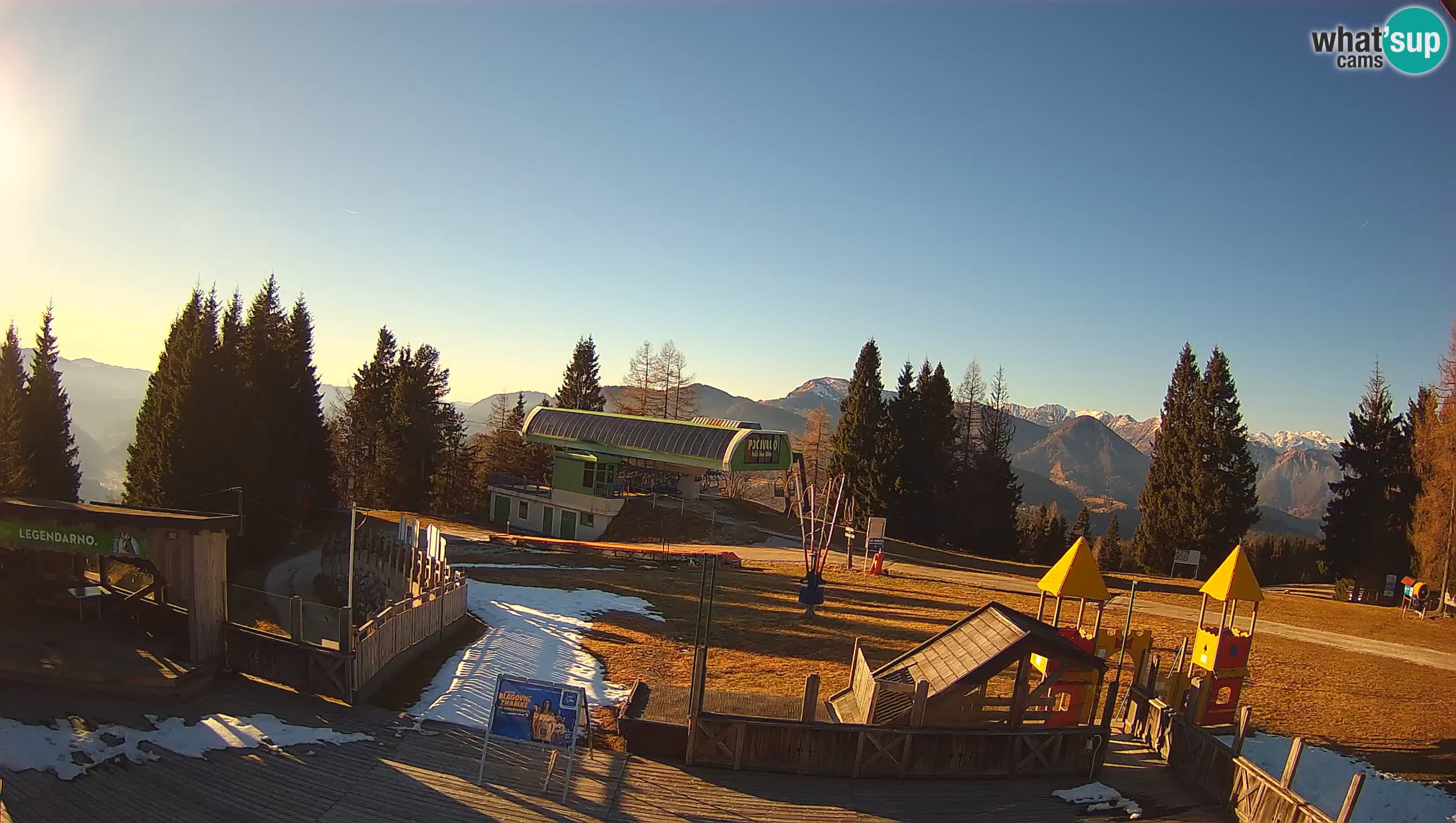 Webcam de la station de ski des Alpes slovènes à Cerkno Počivalo