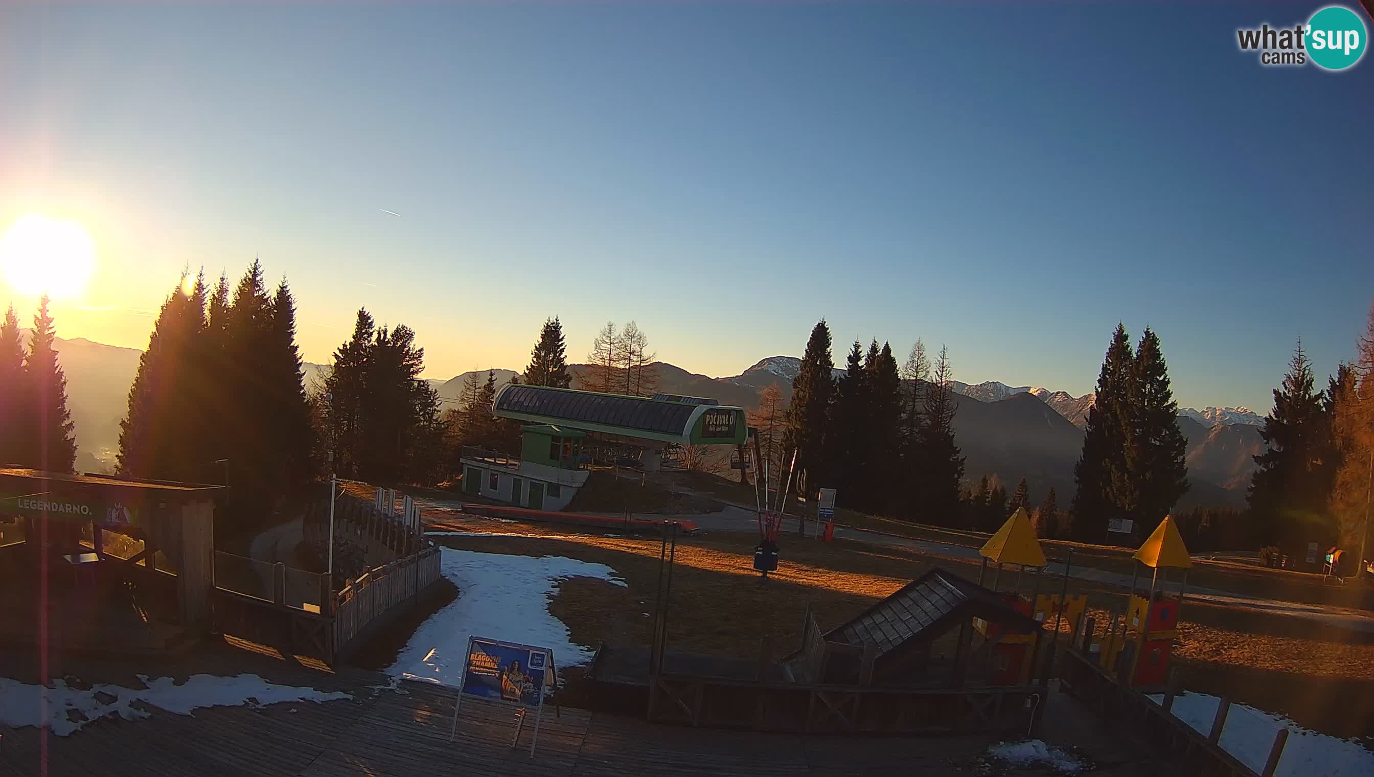 Web kamera Počivalo – Alpska Perla | Pogled uživo sa skijališta Cerkno