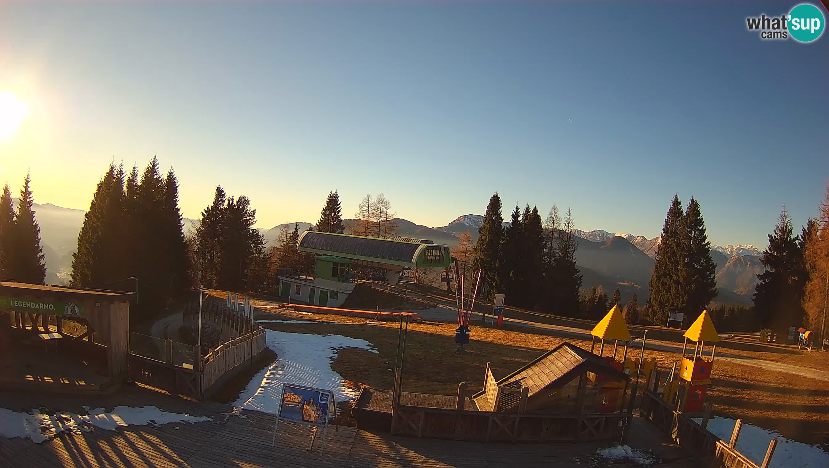 Webcam de la station de ski des Alpes slovènes à Cerkno Počivalo