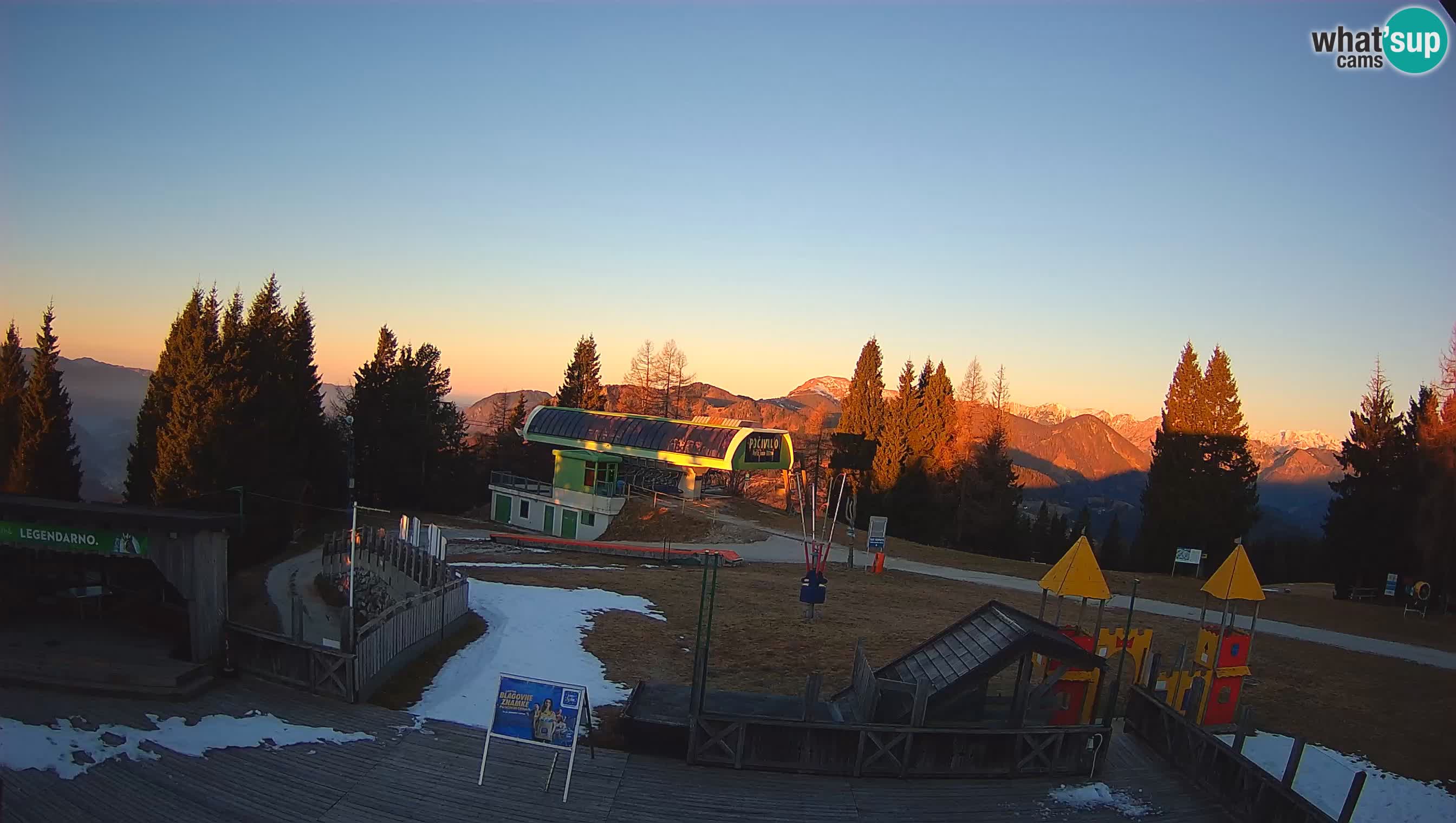 Cámara web Počivalo – Alpska Perla | Vista en vivo desde la estación de esquí Cerkno