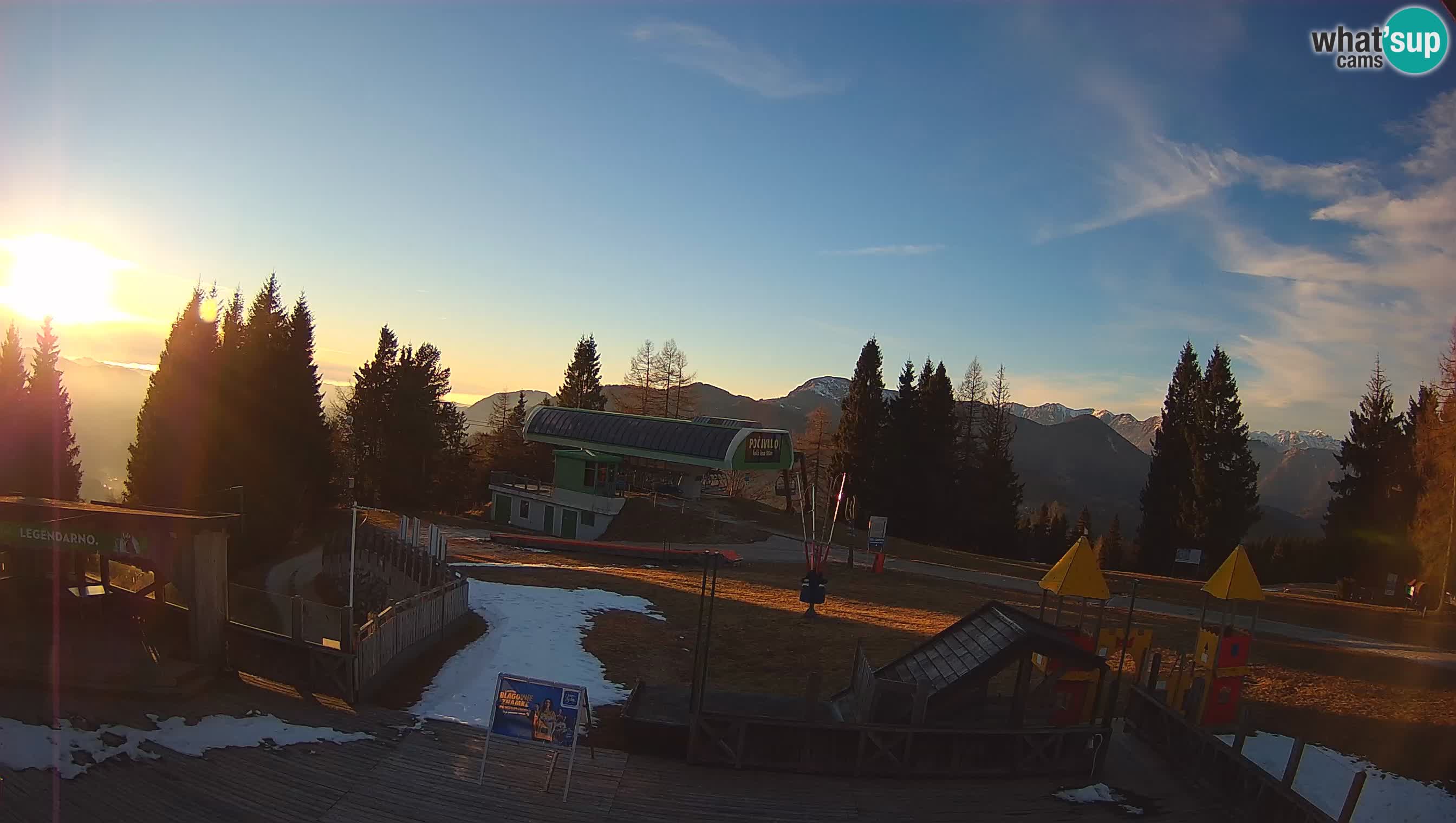 Webcam de la station de ski des Alpes slovènes à Cerkno Počivalo