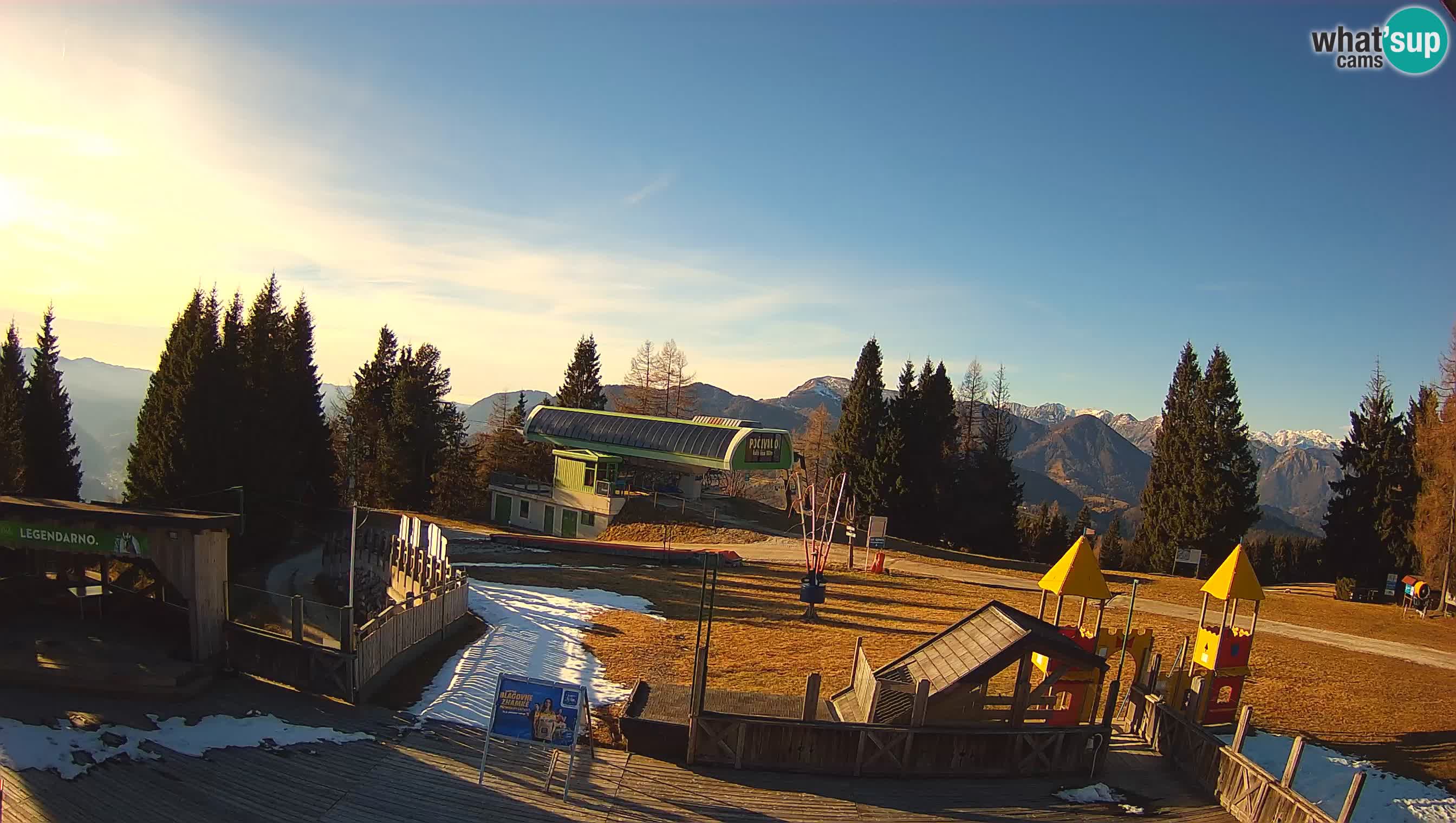 Webcam de la station de ski des Alpes slovènes à Cerkno Počivalo