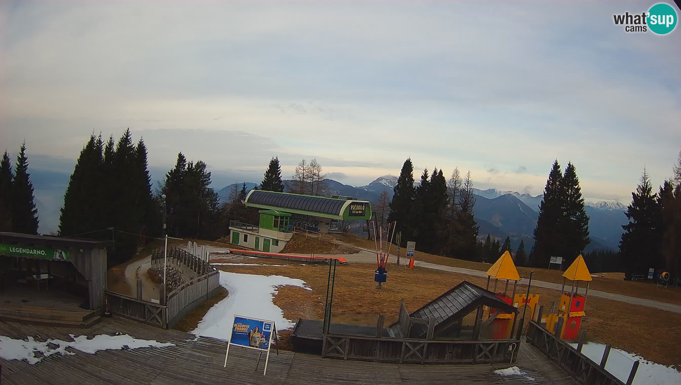 Webcam de la station de ski des Alpes slovènes à Cerkno Počivalo