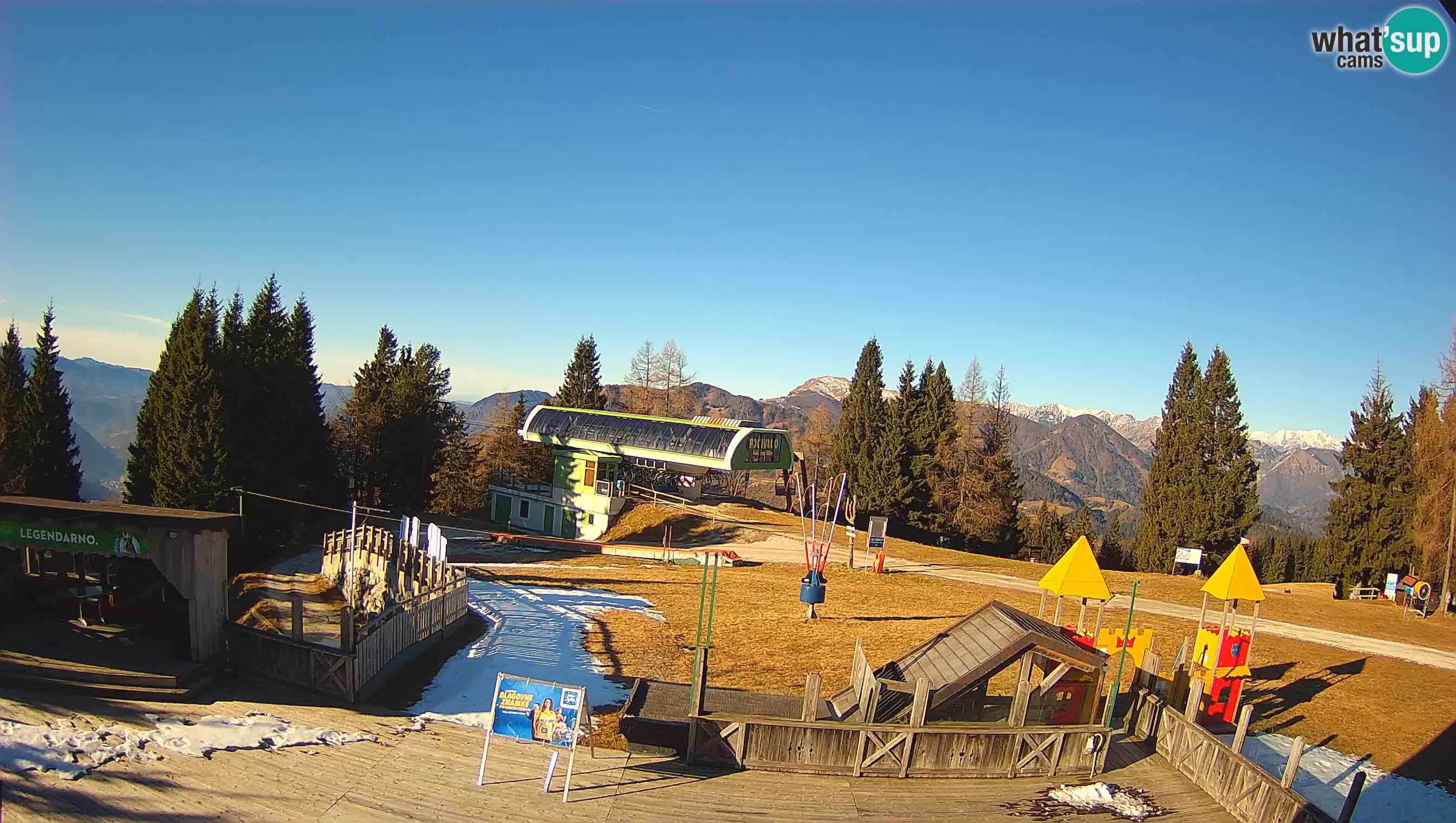 Alpska Perla Ski center Cerkno Počivalo webcam – Slovenia