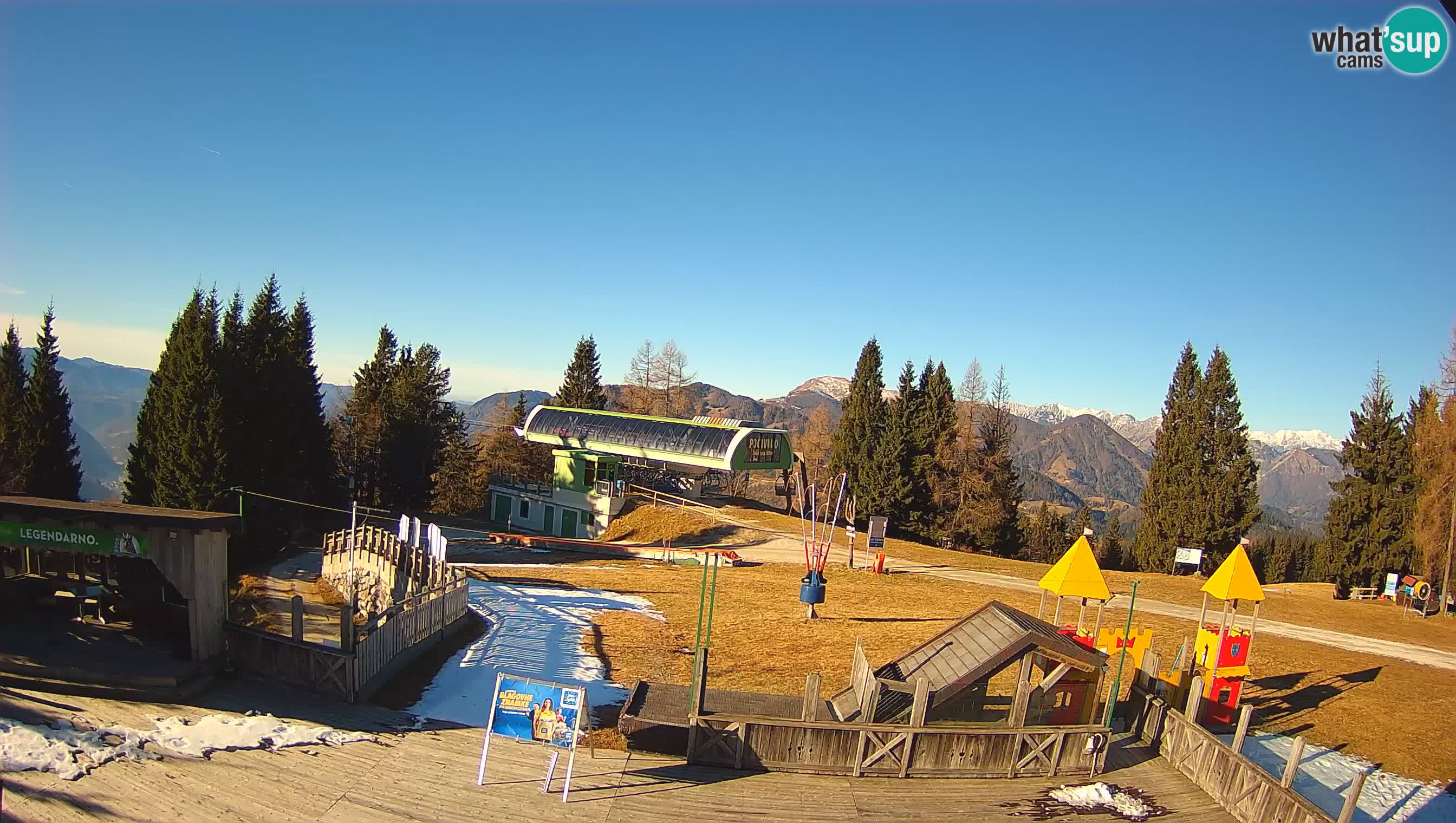 Alpska Perla Ski center Cerkno Počivalo webcam – Slovenia