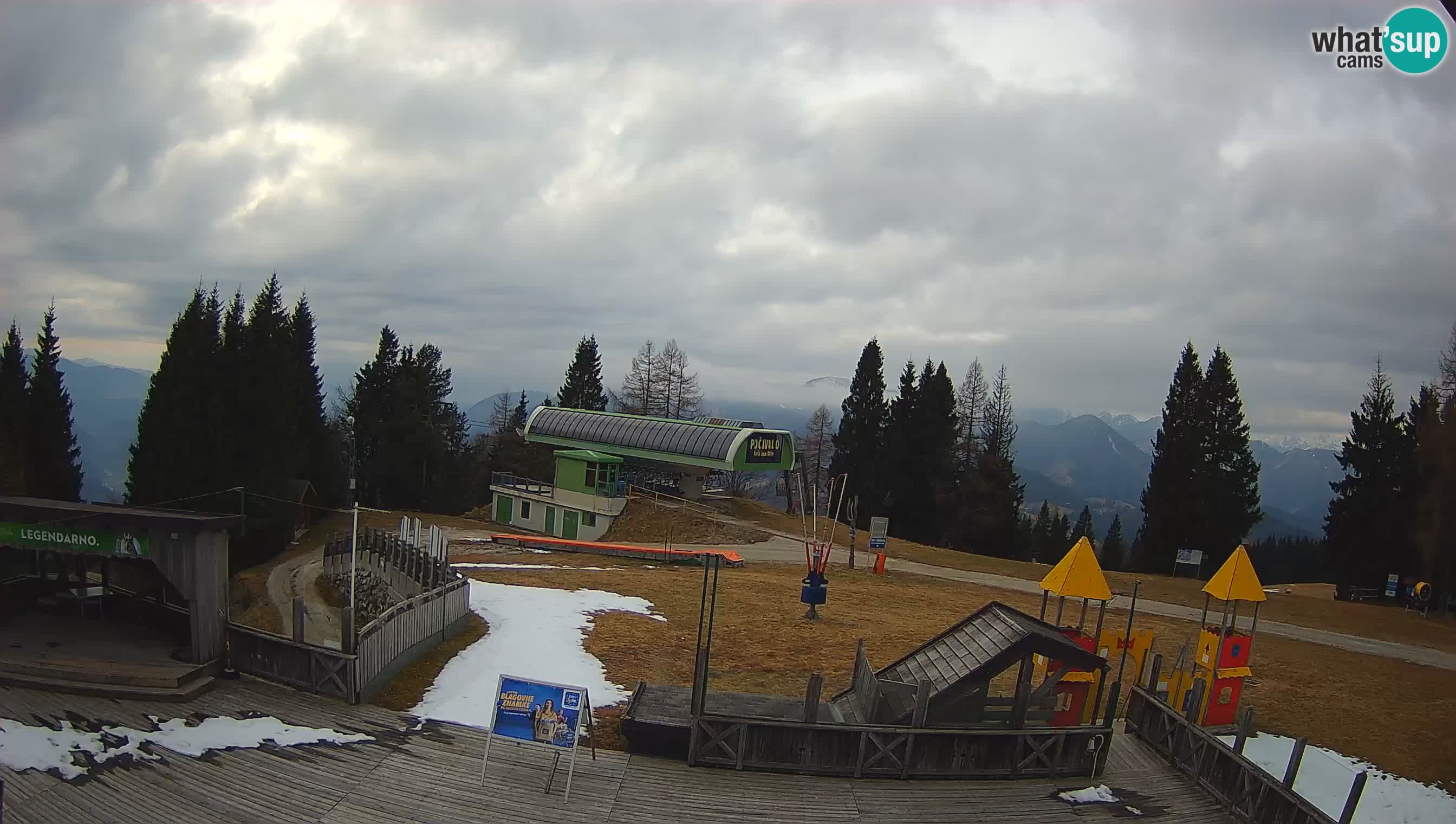 Webcam Počivalo – Alpska Perla | Vista live dalla stazione sciistica di Cerkno