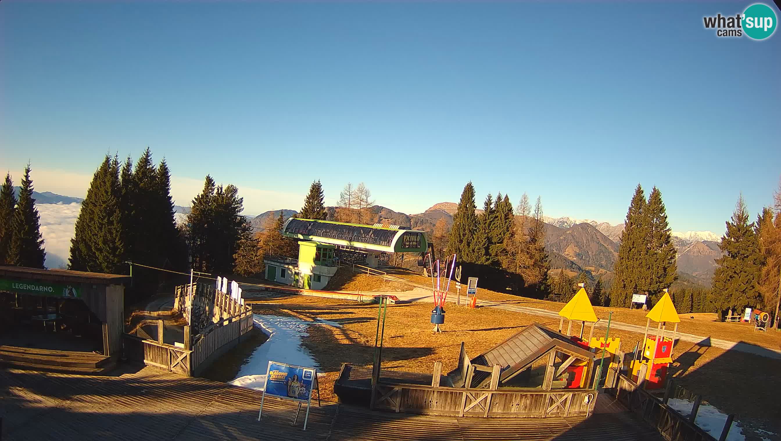 Spletna kamera Počivalo – Alpska Perla | Pogled v živo iz smučišča Cerkno