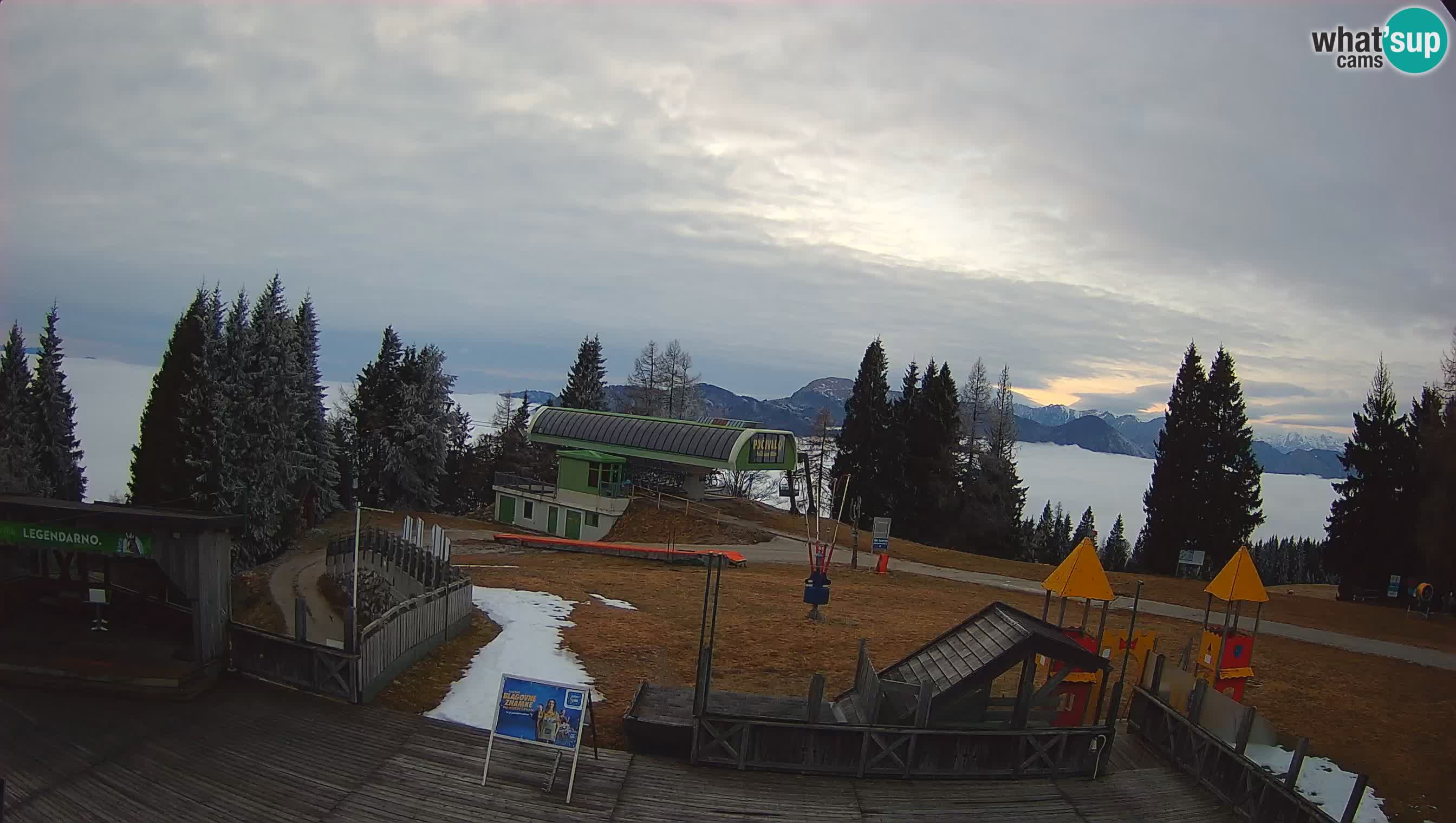 Spletna kamera Počivalo – Alpska Perla | Pogled v živo iz smučišča Cerkno