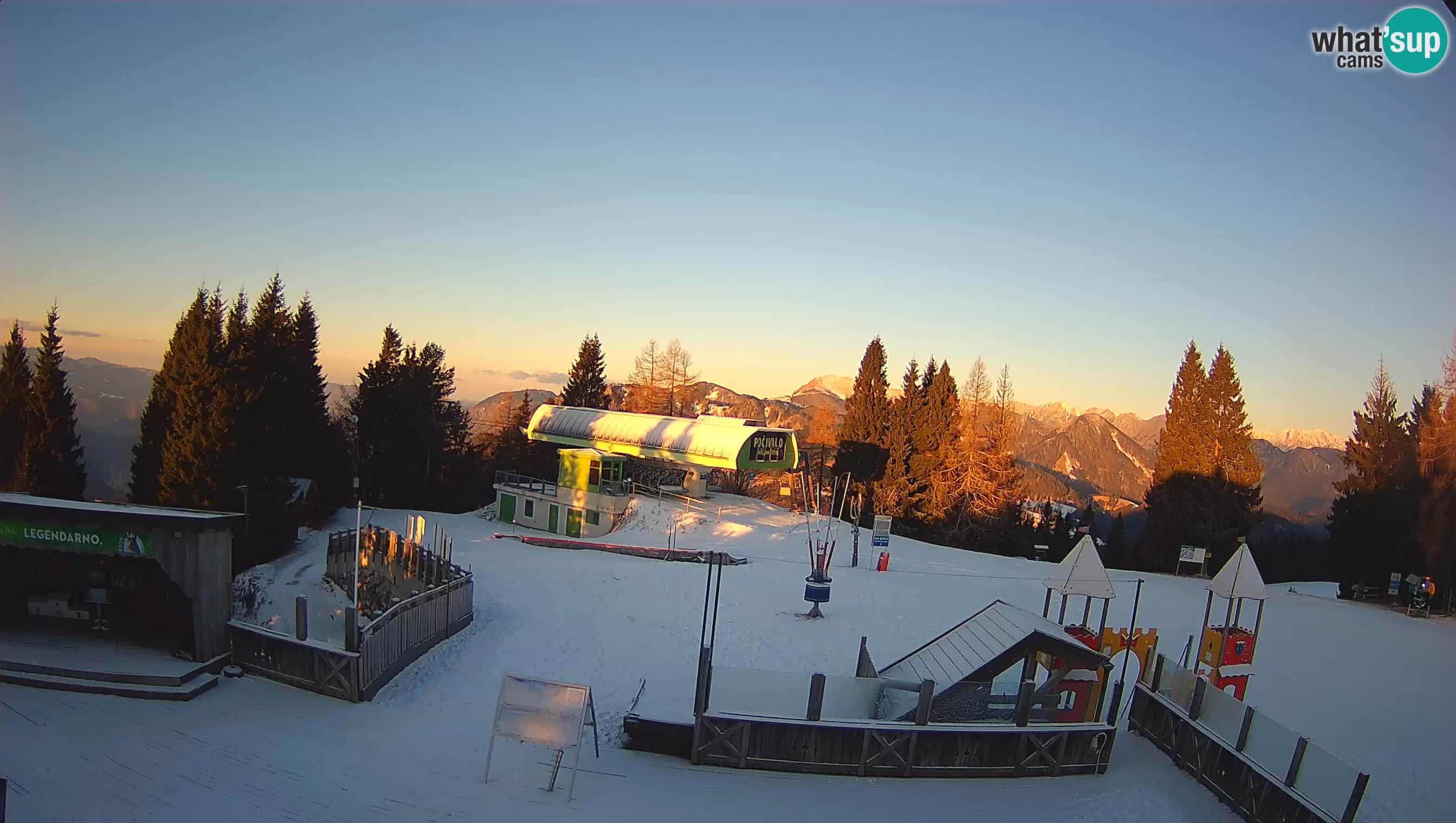 Webcam Počivalo – Alpska Perla | Vista live dalla stazione sciistica di Cerkno