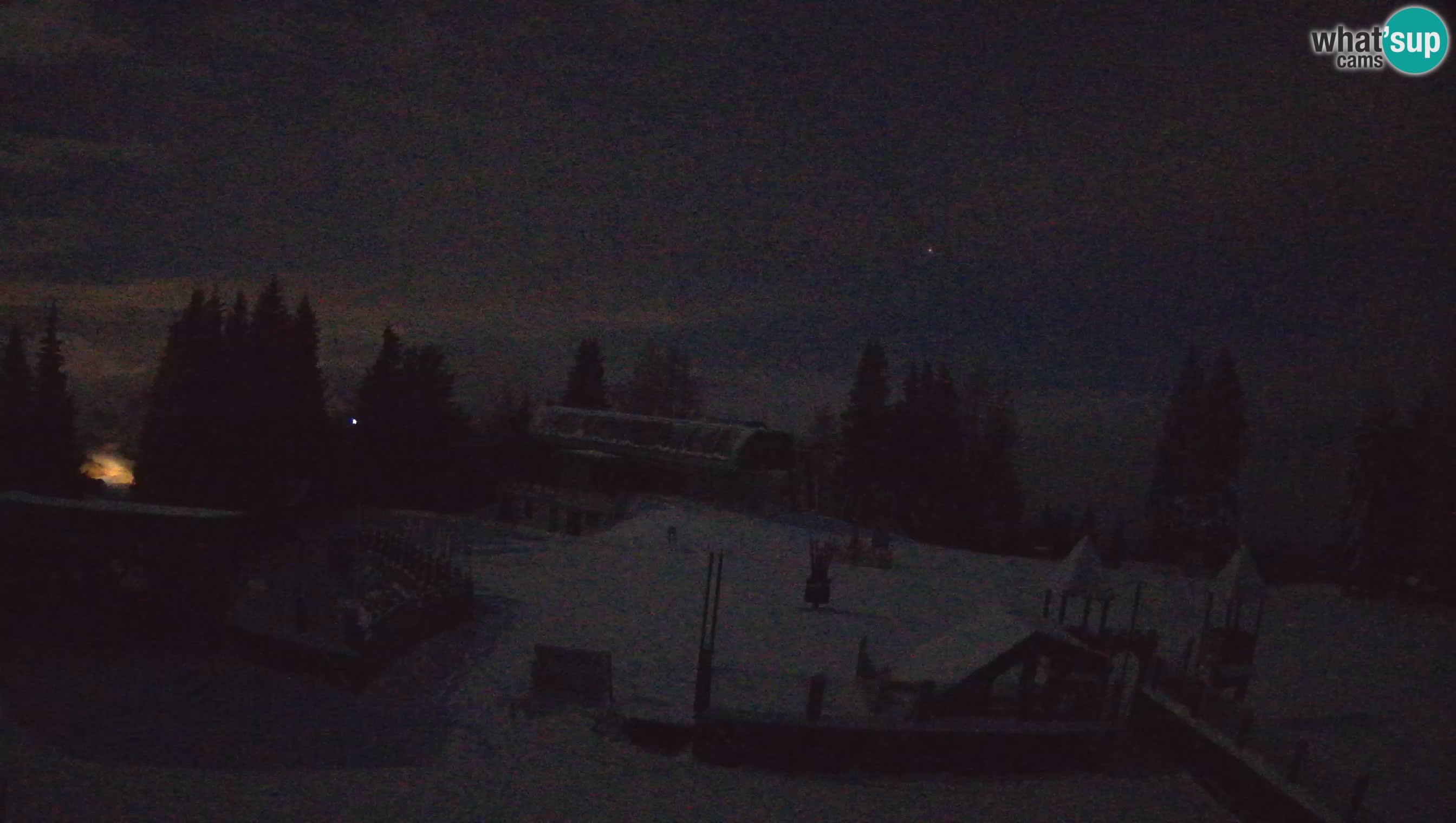 Spletna kamera Počivalo – Alpska Perla | Pogled v živo iz smučišča Cerkno