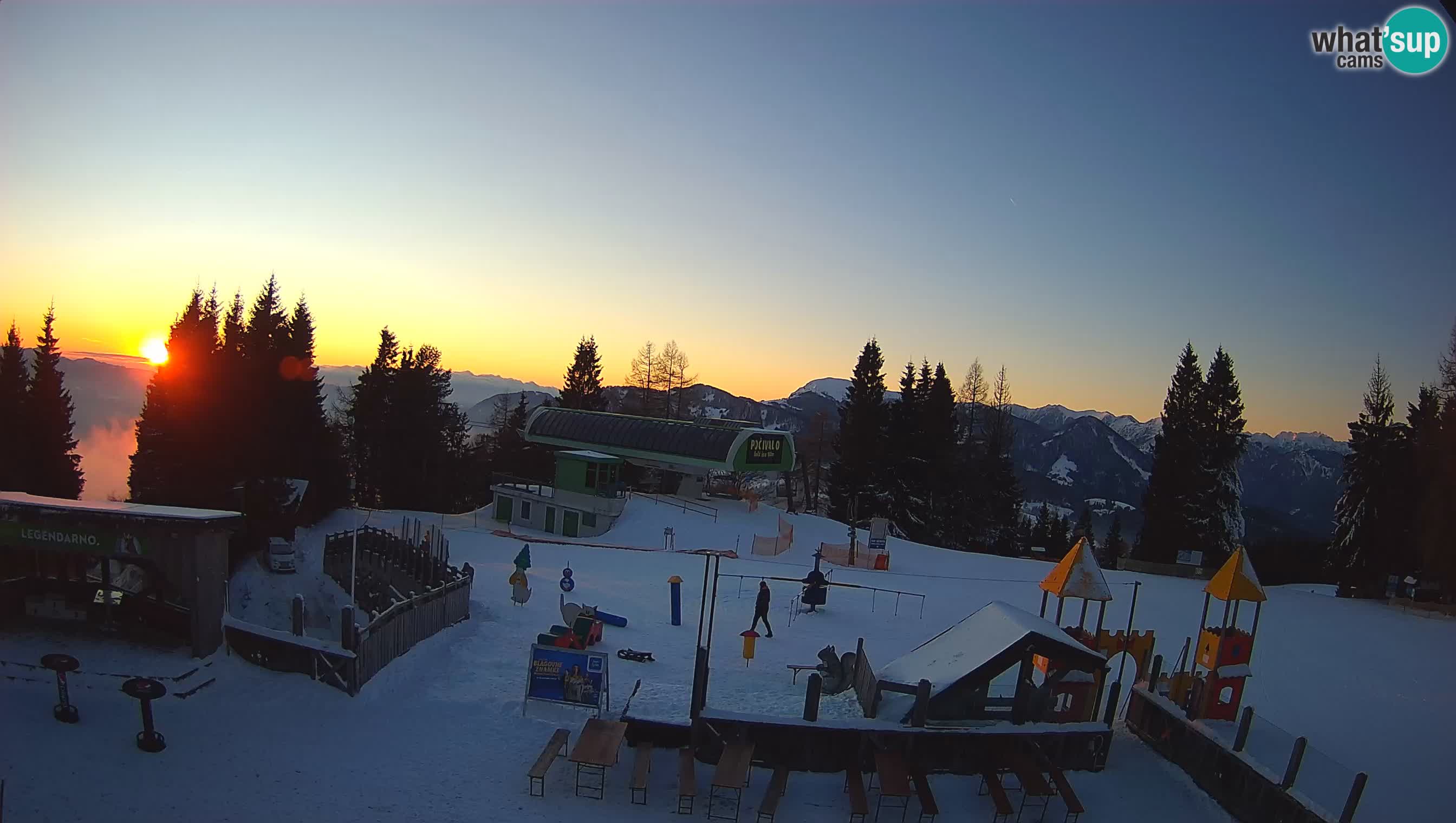 Webcam de la station de ski des Alpes slovènes à Cerkno Počivalo