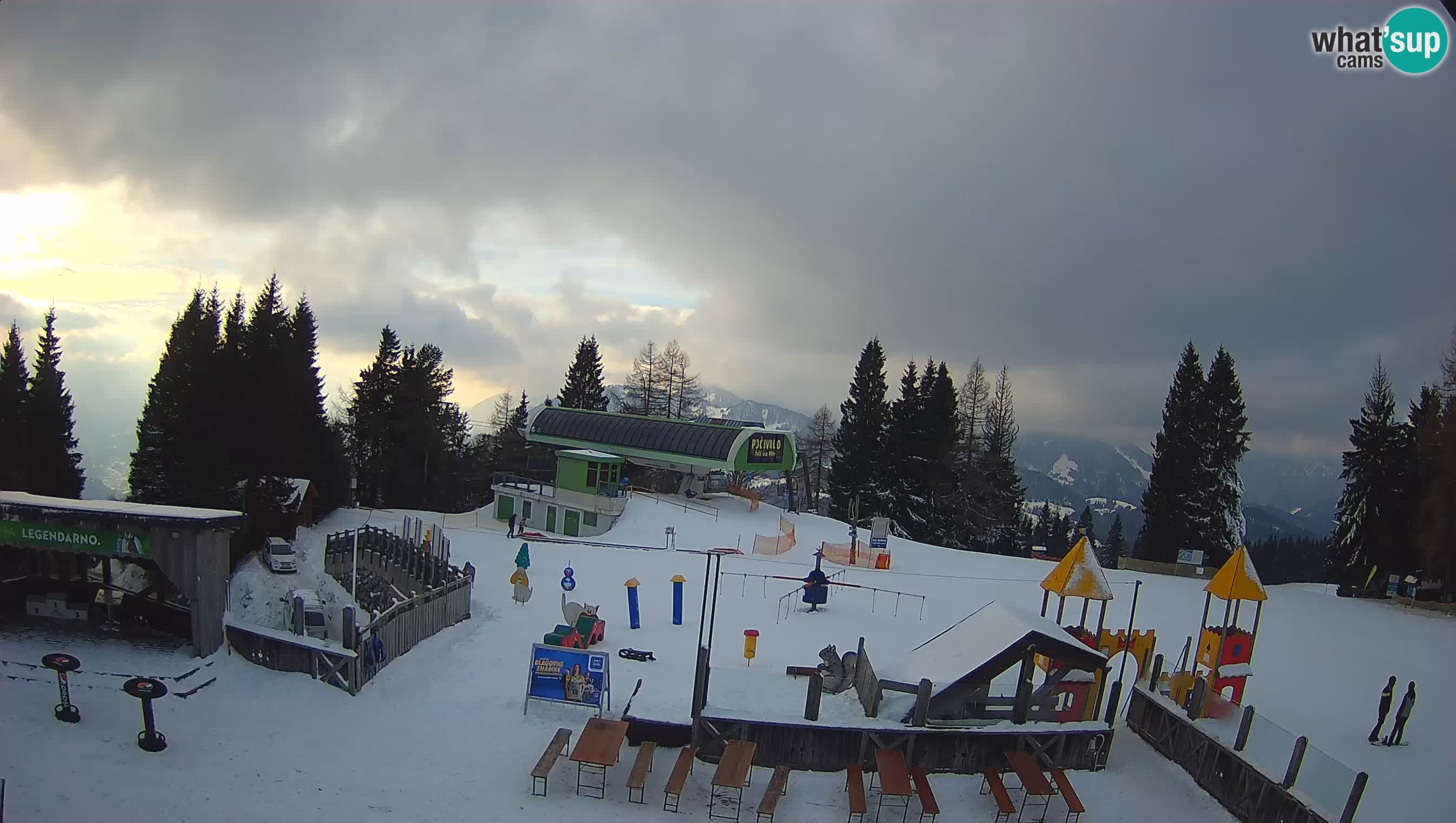 Webcam de la station de ski des Alpes slovènes à Cerkno Počivalo